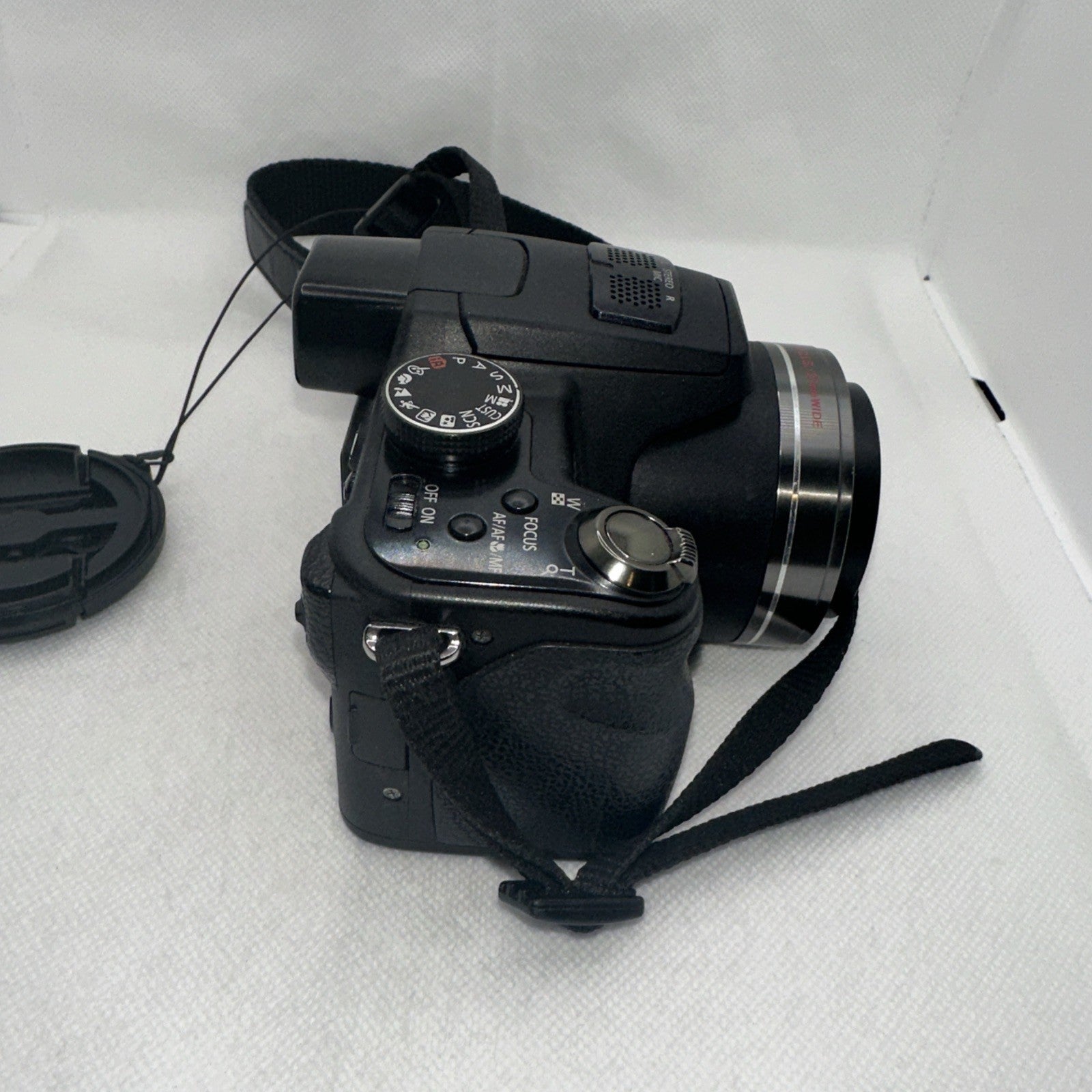 Panasonic Digital Camera Lumix FZ38 12.1MP Tested Plus Charger Battery 16GB SD6