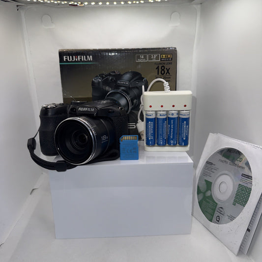 Fujifilm S2950 14MP Digital Bridge Camera Tested Boxed + Charger Batteries 4GB