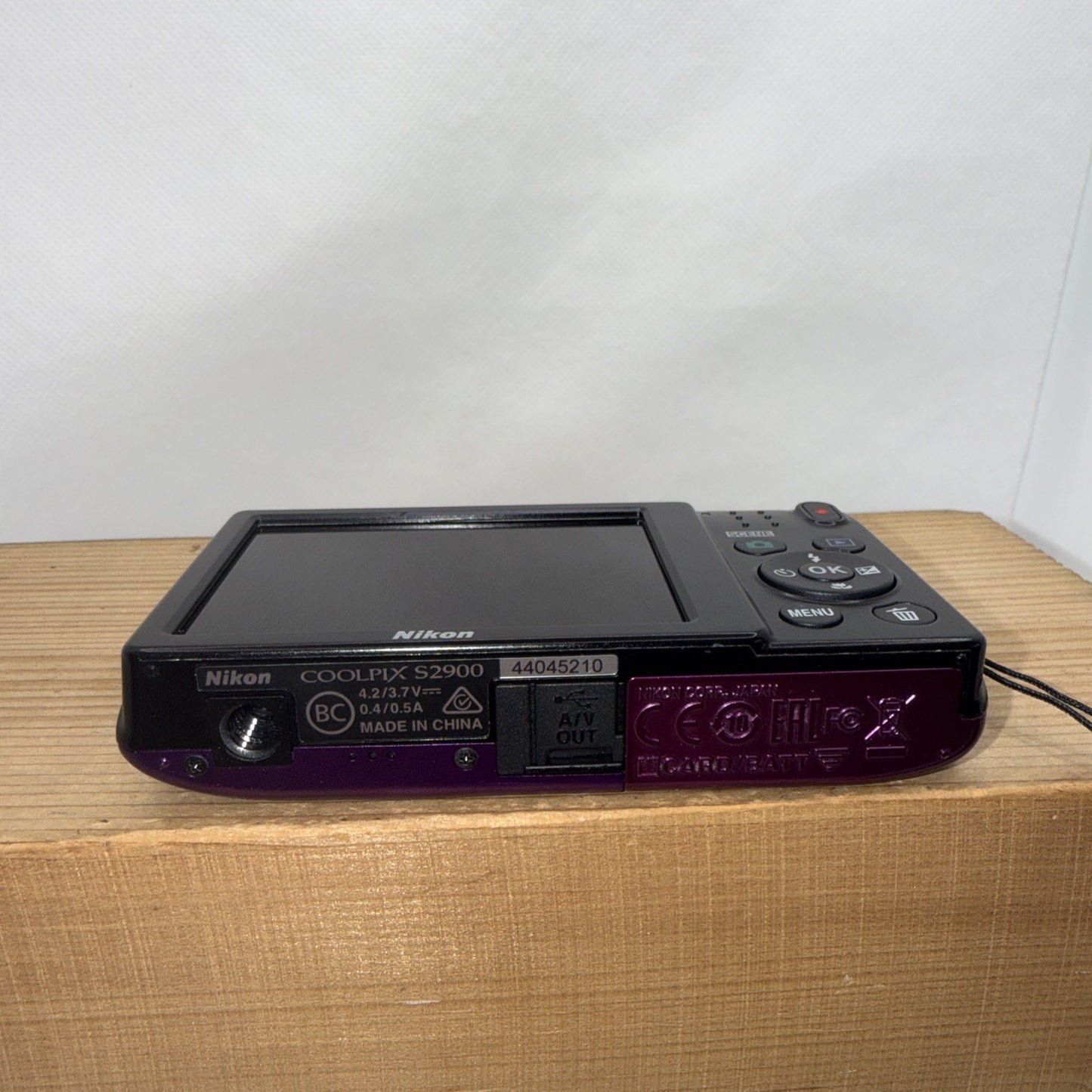 Nikon Coolpix S2900 20.1MP Purple Digital Camera + Battery & Charger