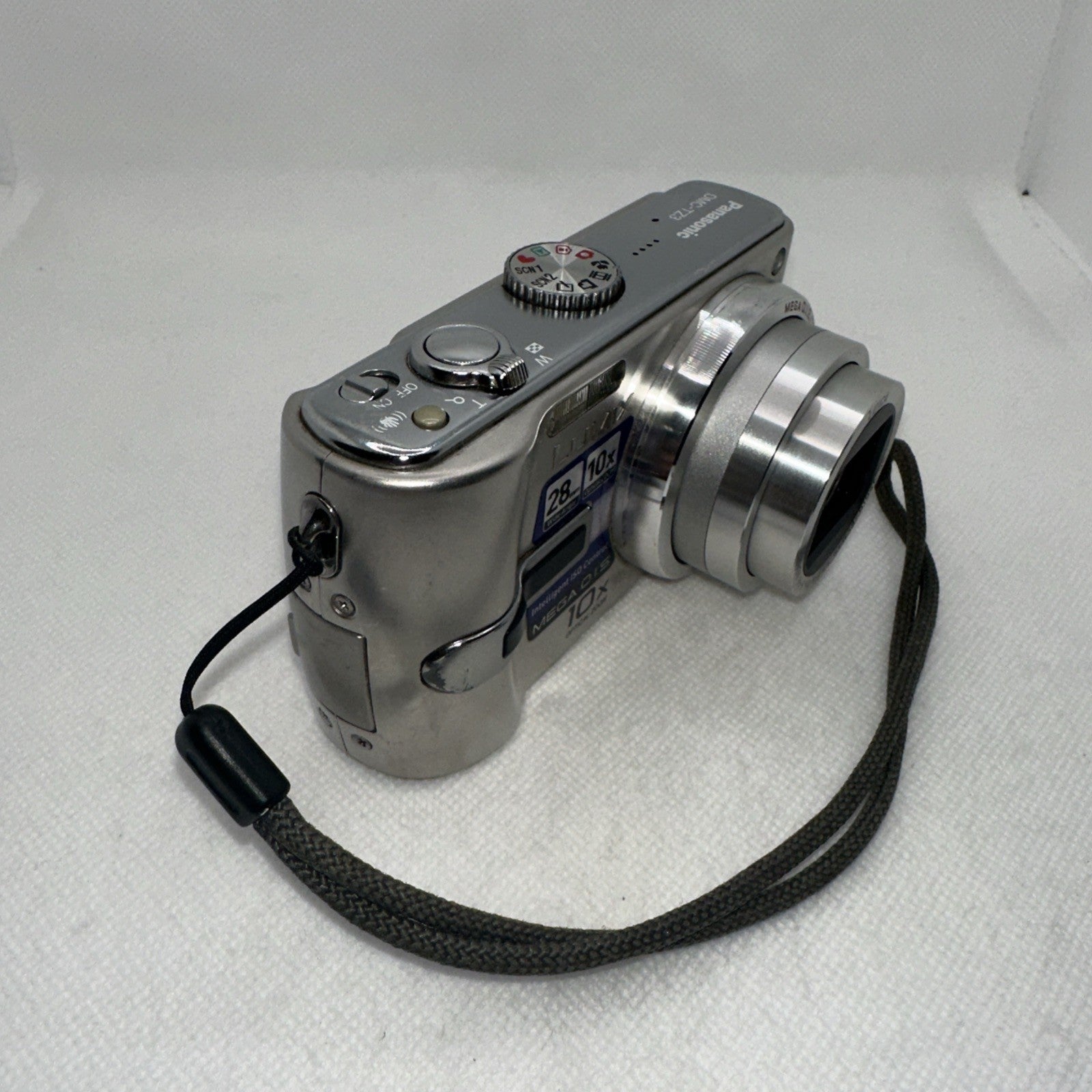 Panasonic Digital Camera LUMIX DMC TZ3 7.2MP Tested Plus Battery Charger 16GB SD1