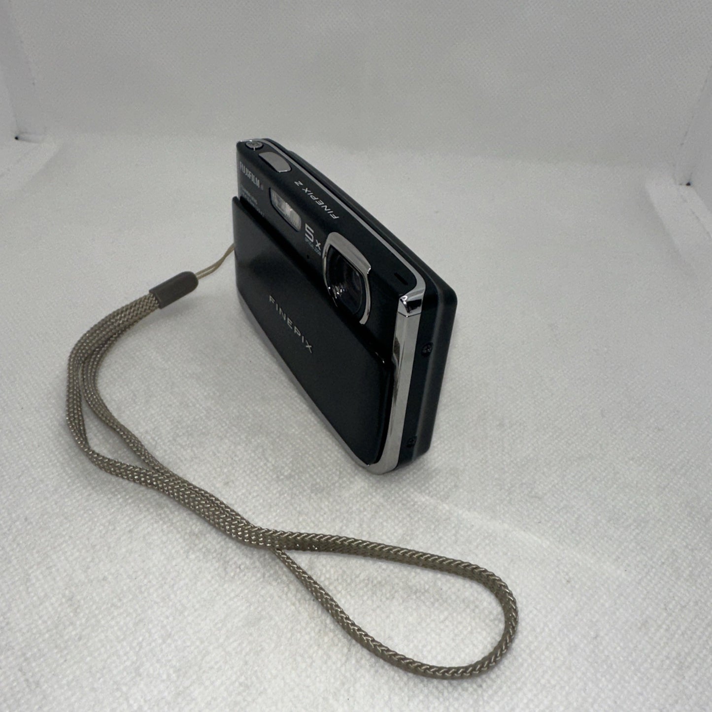 FUJIFILM FINEPIX Z70 12.2MP Digital Camera Working With Some Dead Pixels3