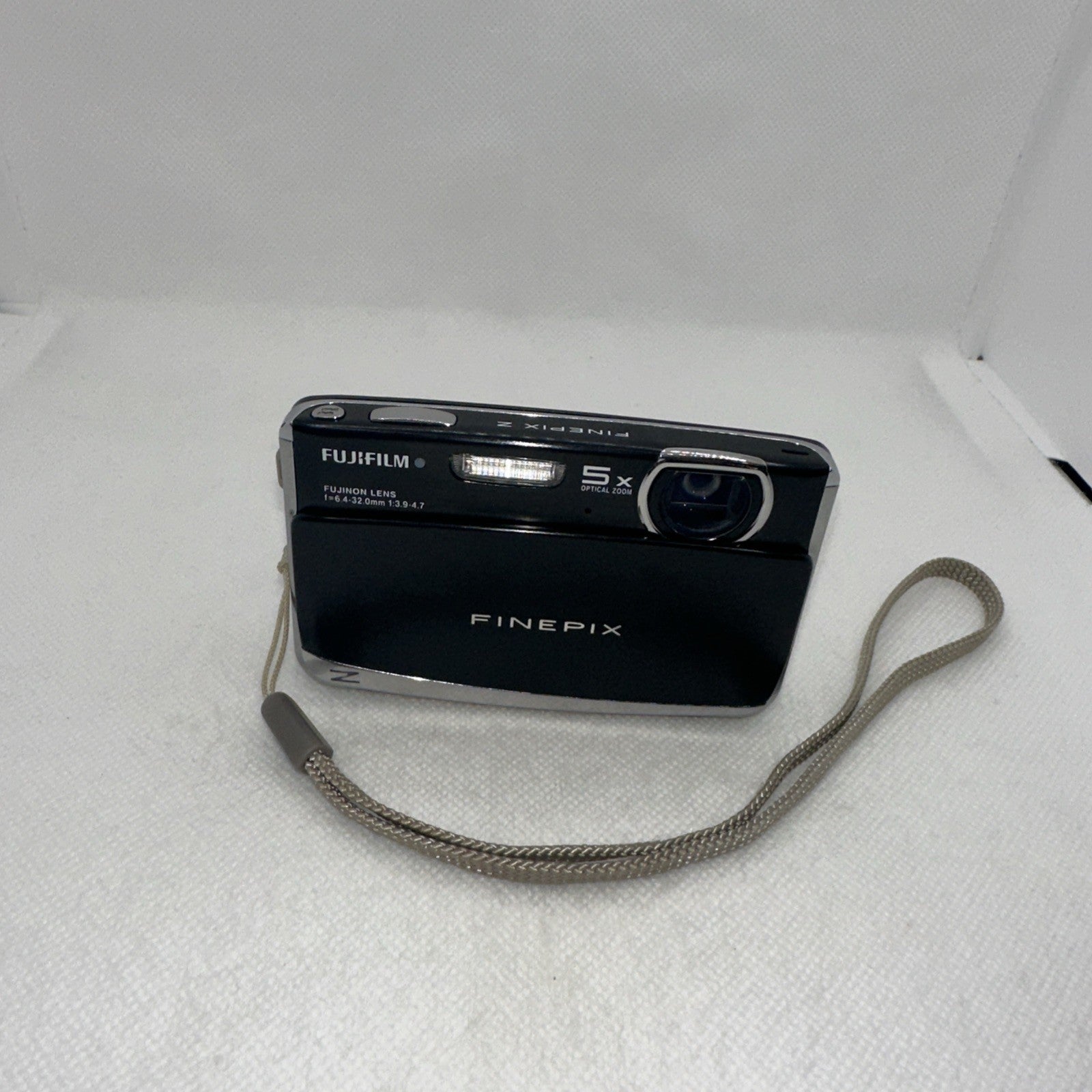 FUJIFILM FINEPIX Z70 12.2MP Digital Camera Working With Some Dead Pixels2