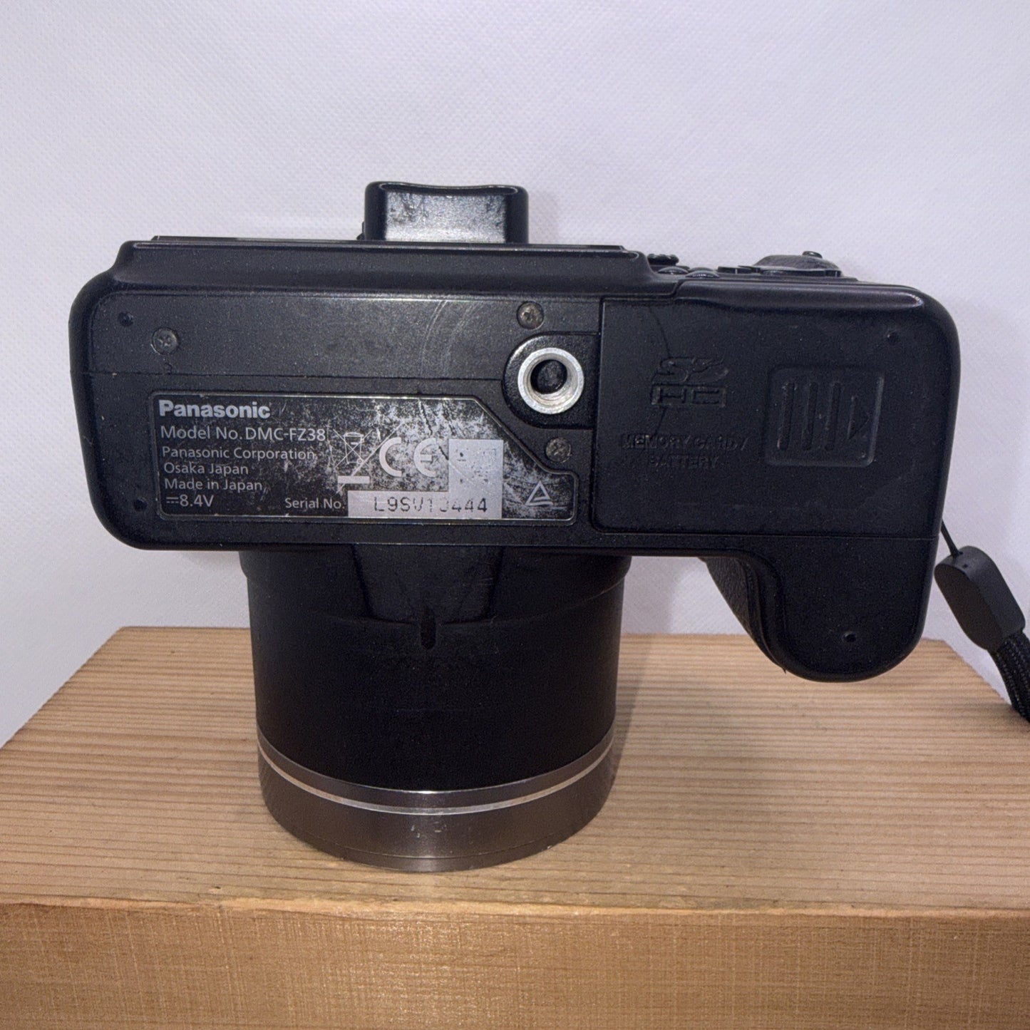 Panasonic LUMIX DMC-FZ38 12MP Digital Bridge Camera Tested + Accessories
