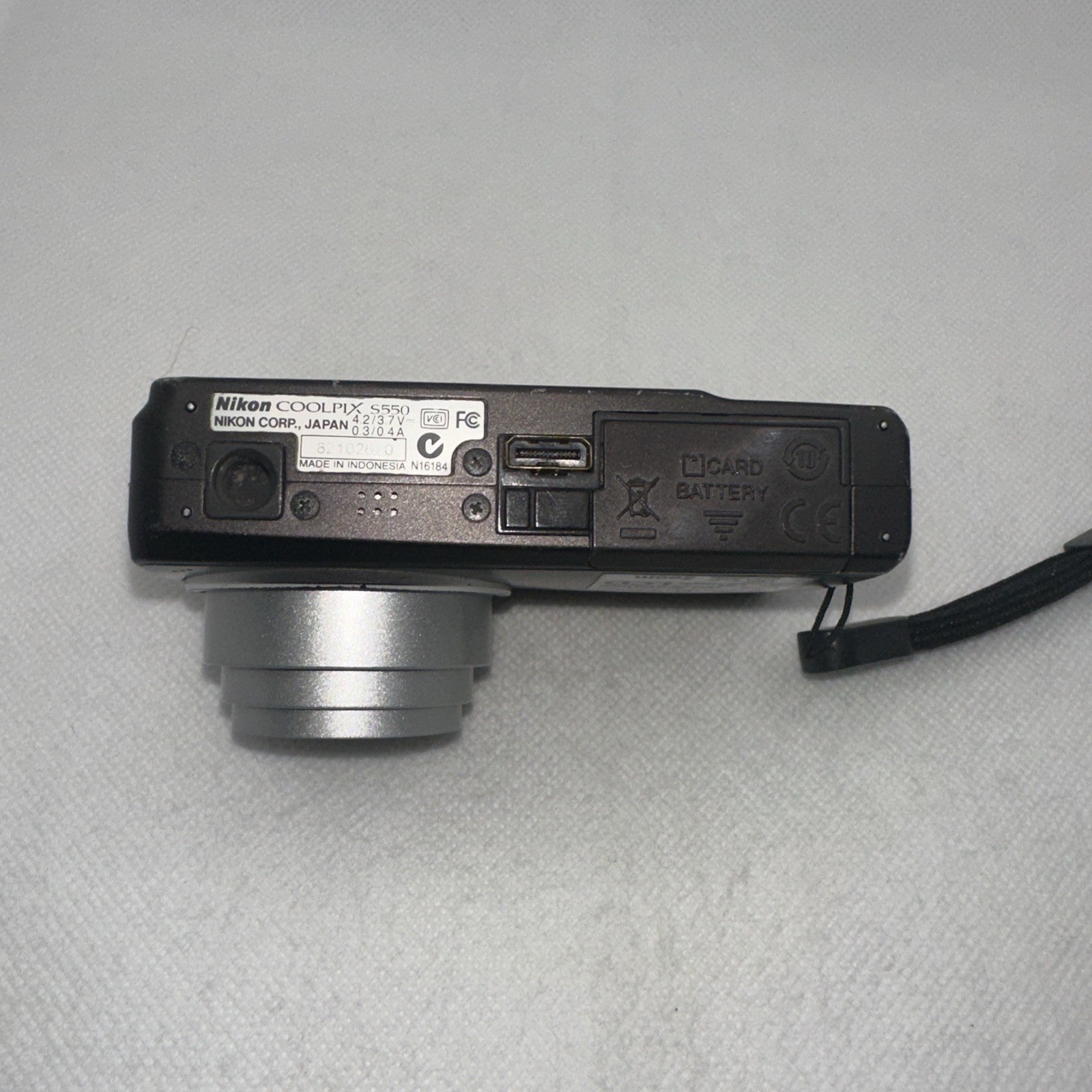 Nikon Coolpix S550 10MP Digital Camera Tested Plus Charger Battery 16GB SD9