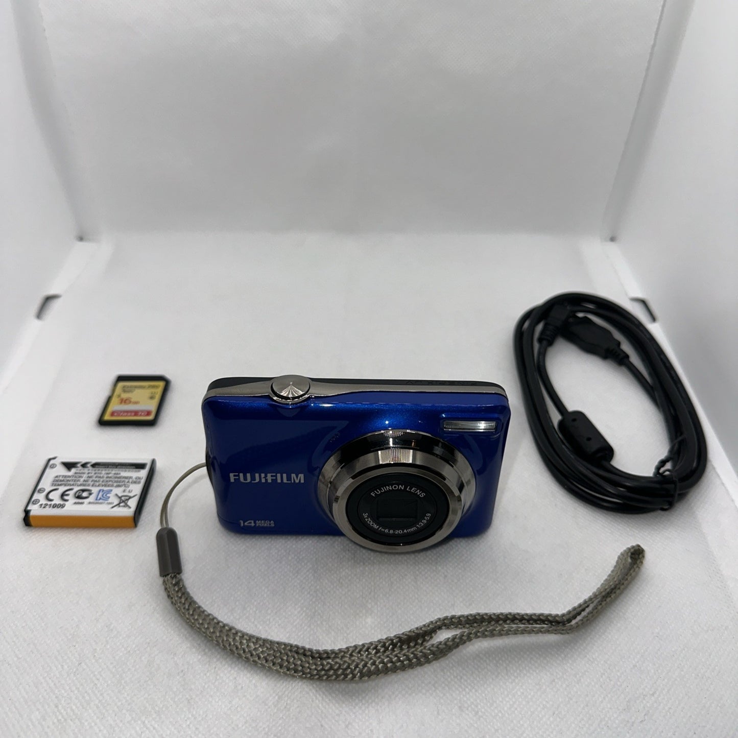 Fujifilm Finepix JV300 14MP Digital Camera Blue Tested + Charger Battery 16GB0