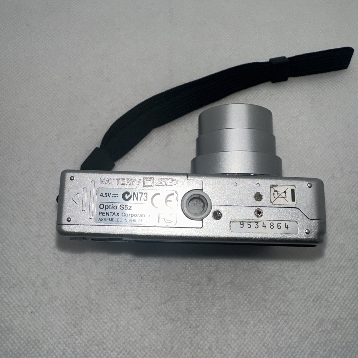 Pentax Optio S5Z 5.0MP Compact Digital Camera Tested Plus Charger Battery 2GB SD8