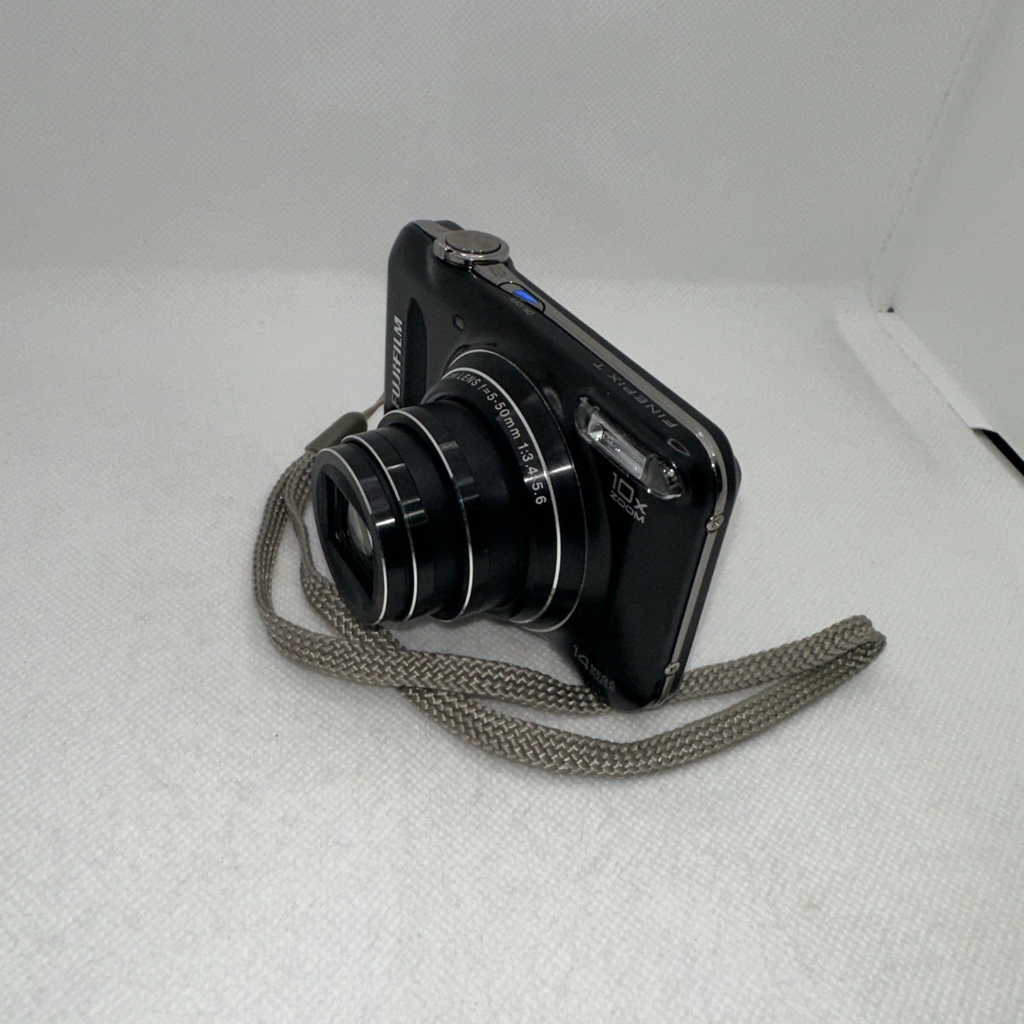 Fujifilm FinePix T200 14.0MP CCD Digital Camera Tested + Charger Battery 16GB SD2