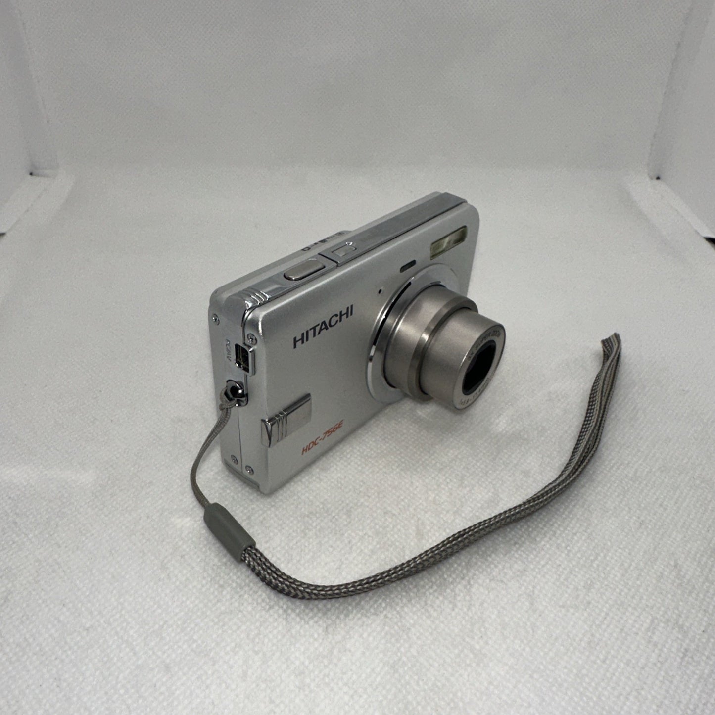 Hitachi Digital Camera HDC-756e 7.1MP Tested Plus Charger Battery 2GB SD & Case1