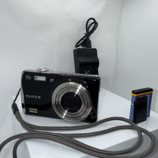 FujiFilm FinePix F72EXR 10MP Digital Camera Tested + Charger Battery 16GB SD