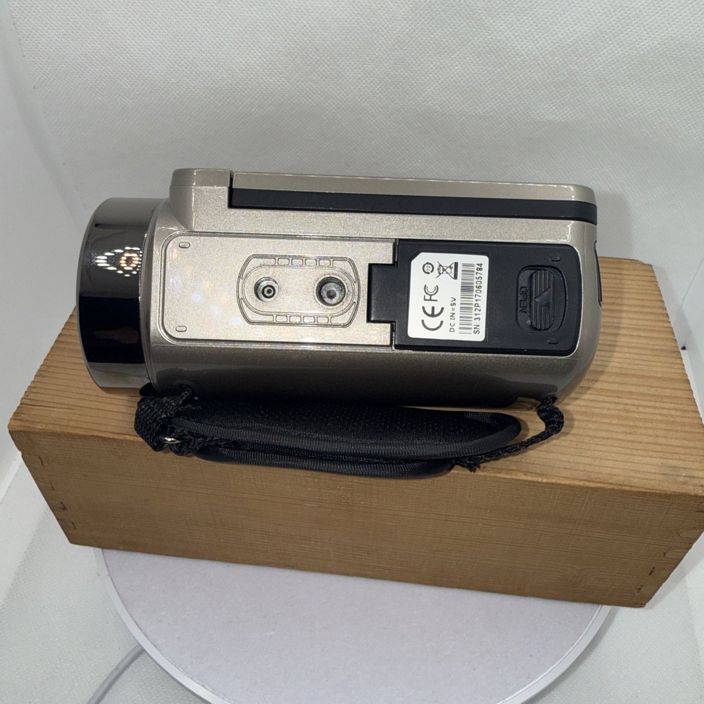 1080P HD Video Camera 24MP Tested Working Plus Charger Battery 4GB SD Card