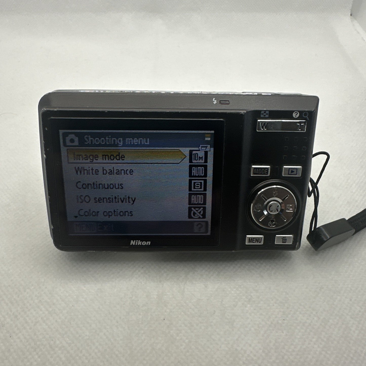 Nikon Coolpix S550 10MP Digital Camera Tested Plus Charger Battery 16GB SD5