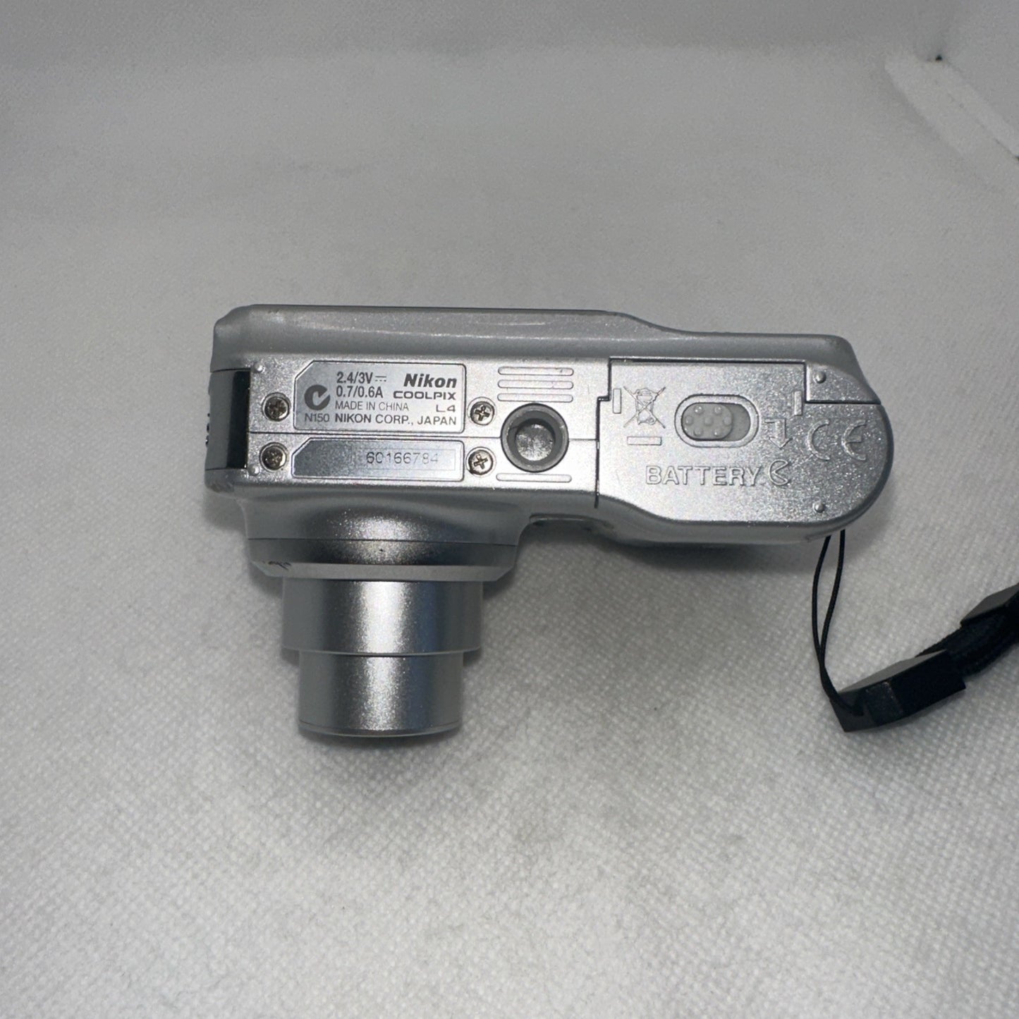 Retro Nikon Coolpix L4 4MP Digital Camera Tested Plus Charger Battery 2GB SD8