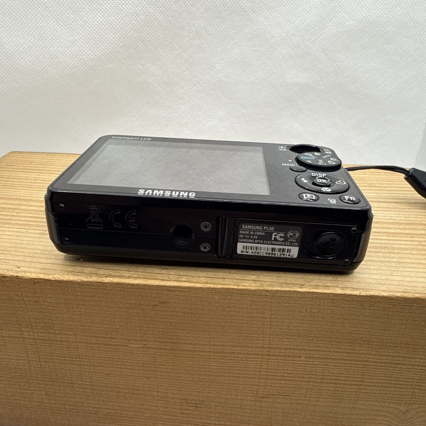 Samsung Digital Camera PL50 10.2MP Tested + Charger Battery 4GB SD Case