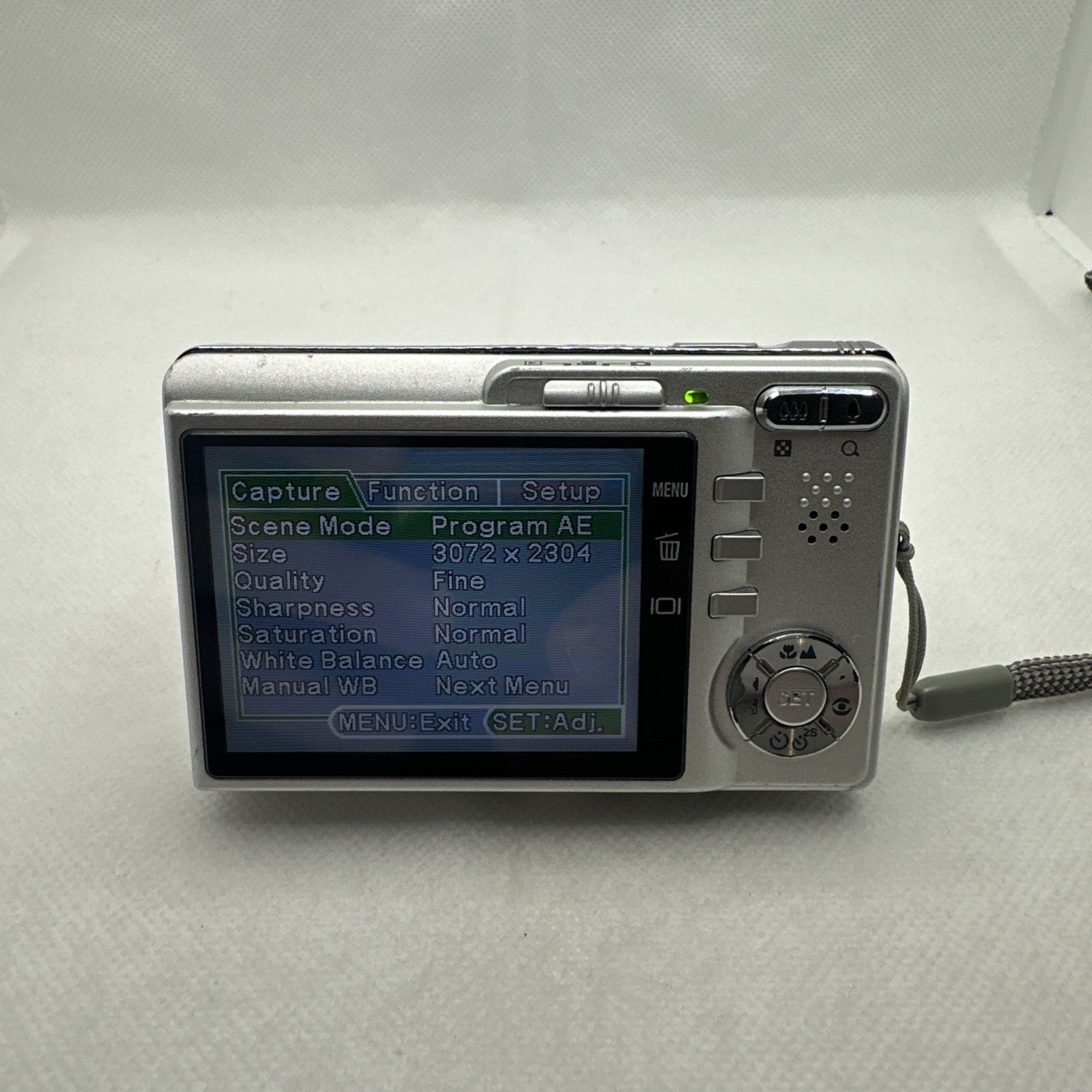 Hitachi Digital Camera HDC-756e 7.1MP Tested Plus Charger Battery 2GB SD & Case4