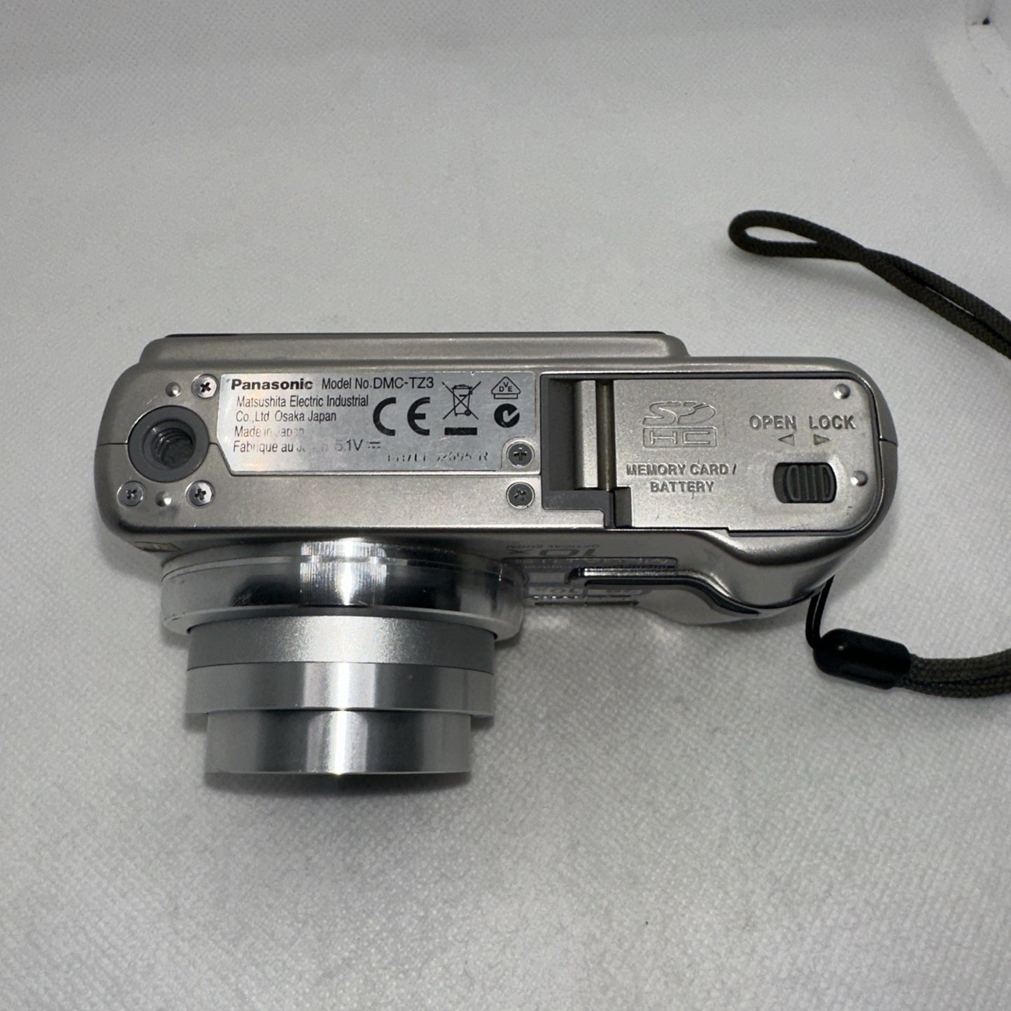 Panasonic Digital Camera LUMIX DMC TZ3 7.2MP Tested Plus Battery Charger 16GB SD8