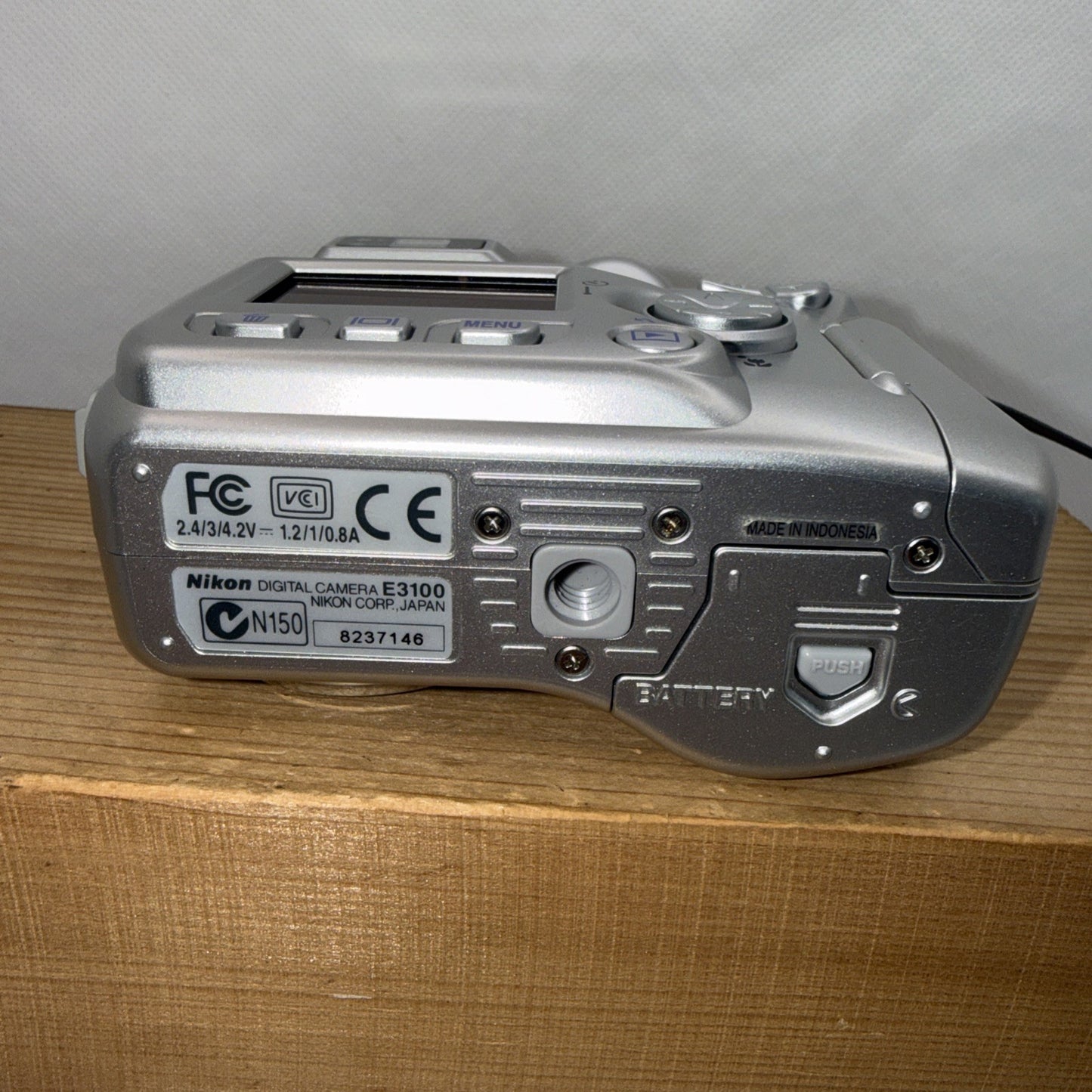 Nikon Digital Camera Coolpix 3100 3.2MP Boxed Tested Working + Memory Card VGC