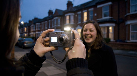 How to Get the 2000s Photo Look: A Practical Guide for 2026