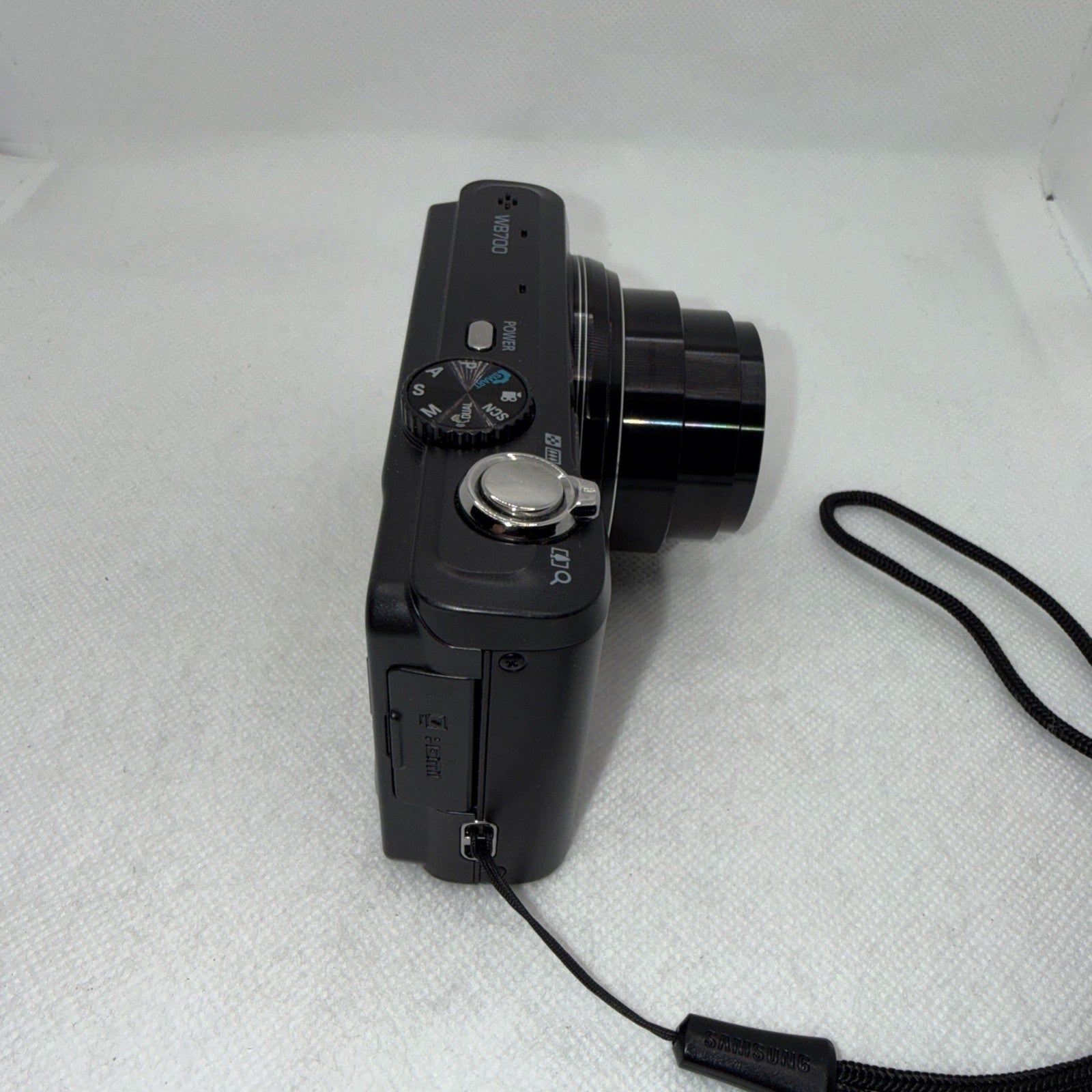 Y2K Digicam Samsung WB700 Digital Camera 14.2MP Tested + Charger Battery 16GB7