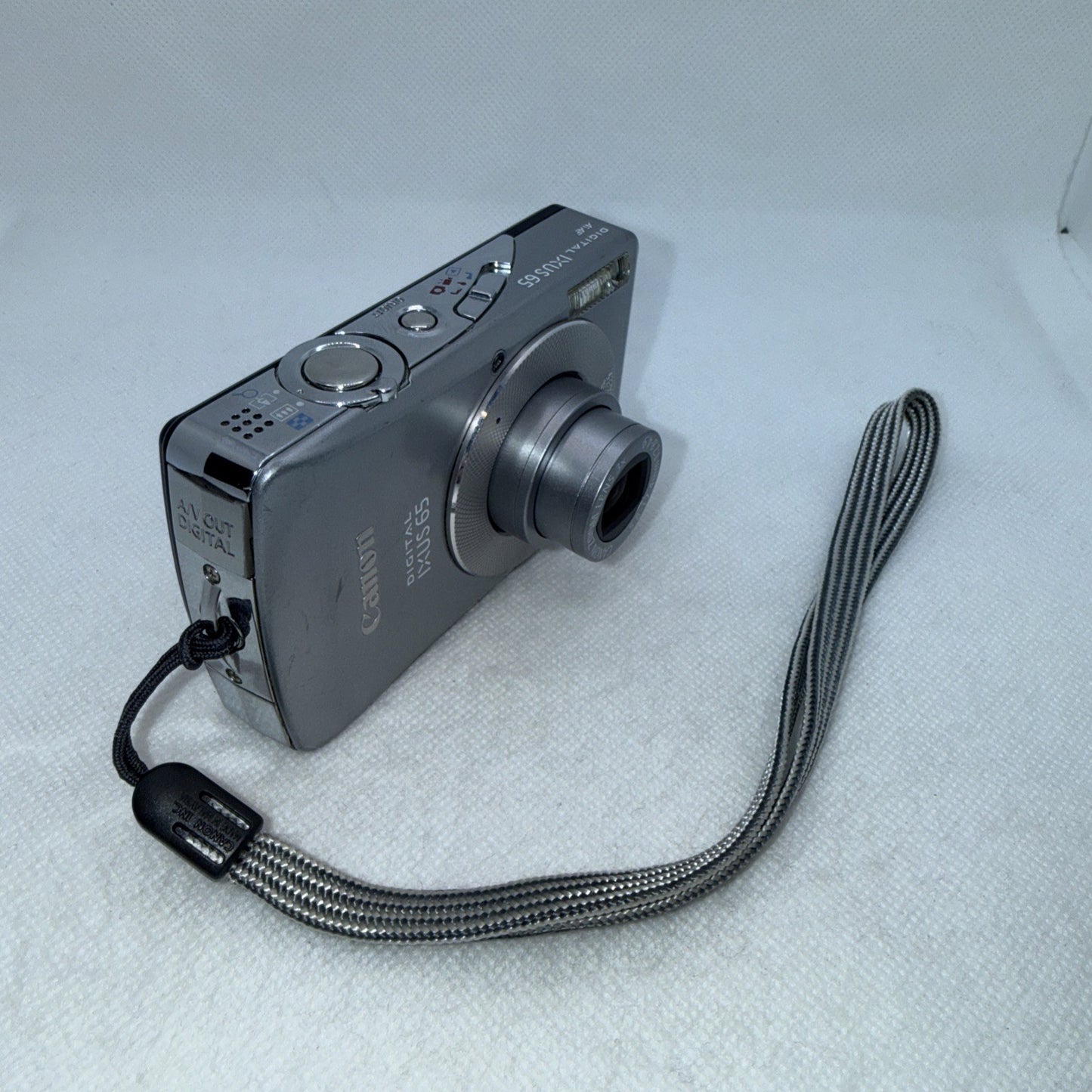 Canon IXUS 65 6.0MP Digital Camera Tested Plus Charger Battery 2GB SD Card1