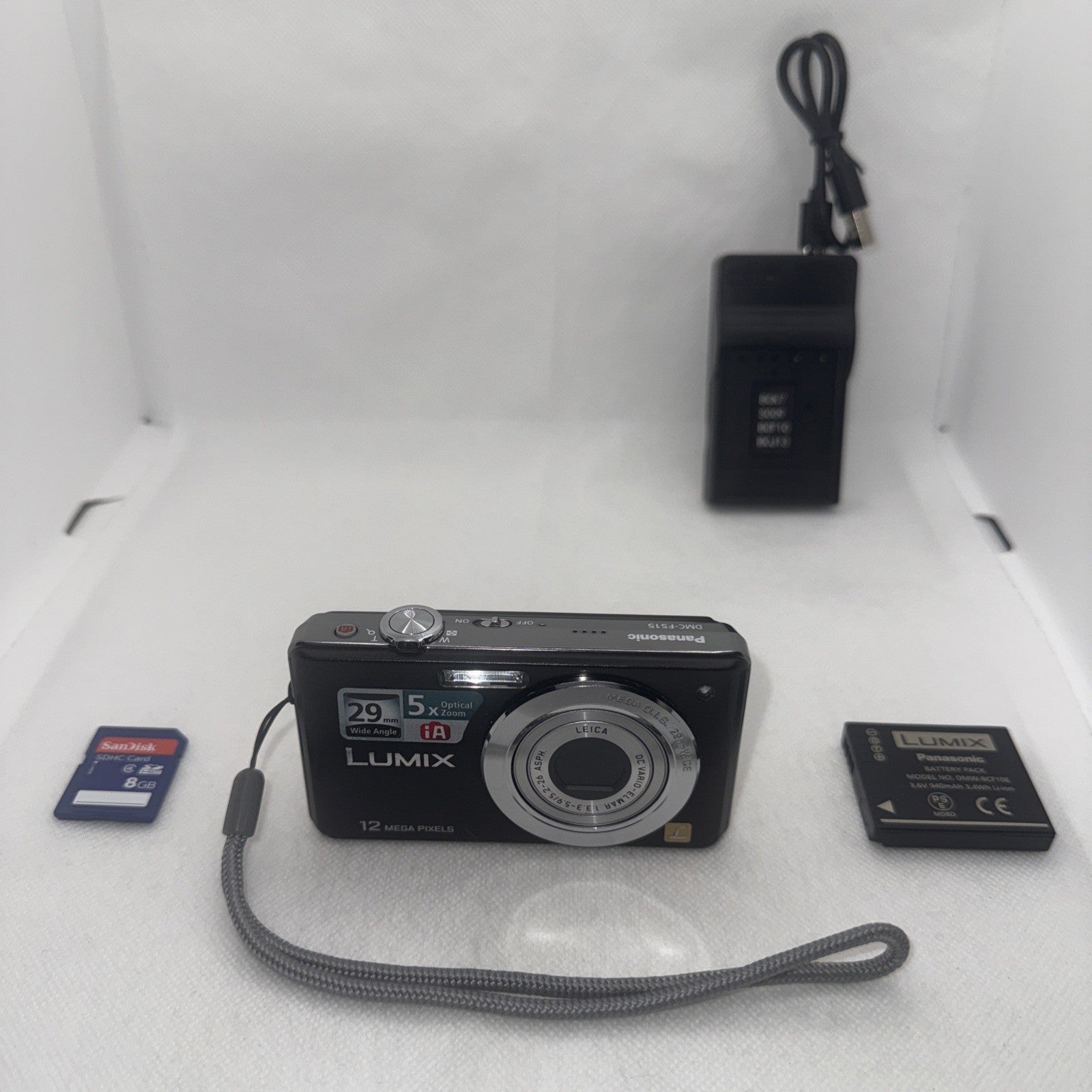 Panasonic Lumix FS15 Compact Digital Camera 12MP Tested Plus Charger Battery 8GB0