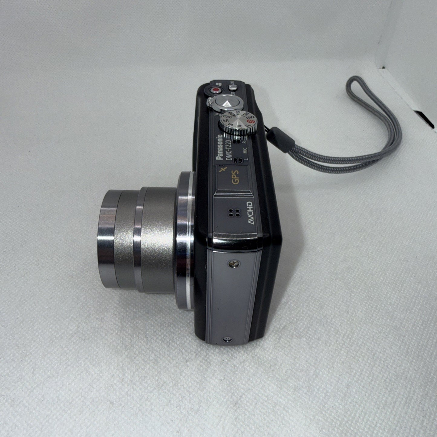 Panasonic Lumix DMC-TZ20 14.1MP Digital Camera Tested Plus Charger Battery 16GB6