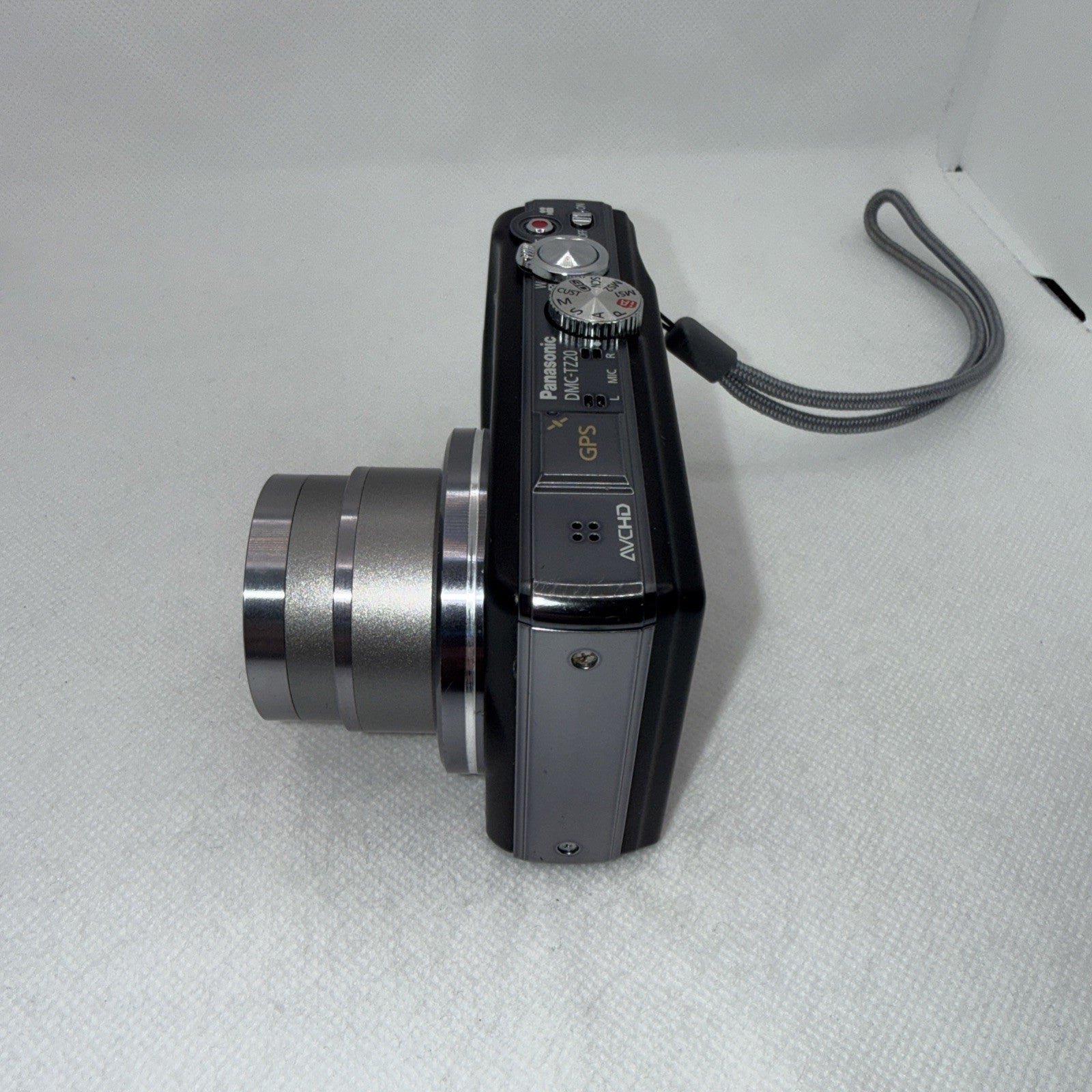 Panasonic Lumix DMC-TZ20 14.1MP Digital Camera Tested Plus Charger Battery 16GB6