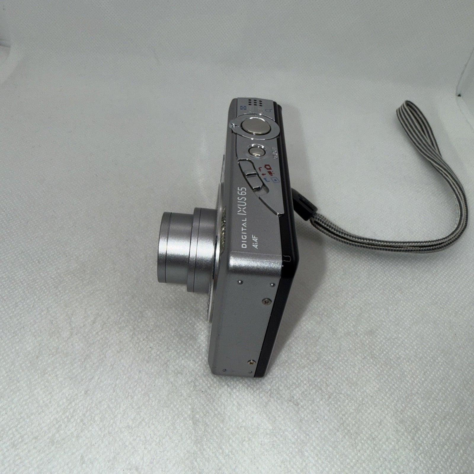 Canon IXUS 65 6.0MP Digital Camera Tested Plus Charger Battery 2GB SD Card6