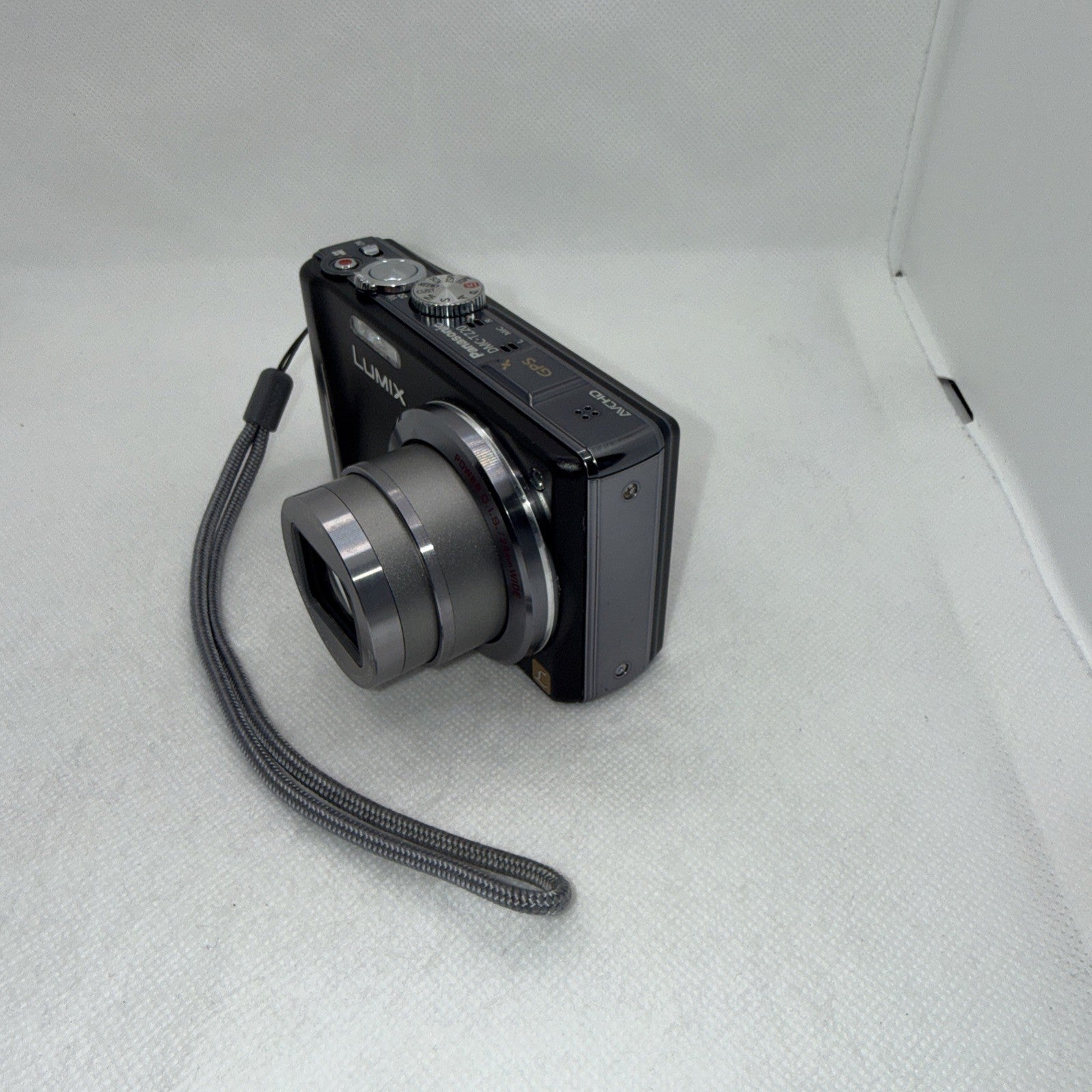 Panasonic Lumix DMC-TZ20 14.1MP Digital Camera Tested Plus Charger Battery 16GB3