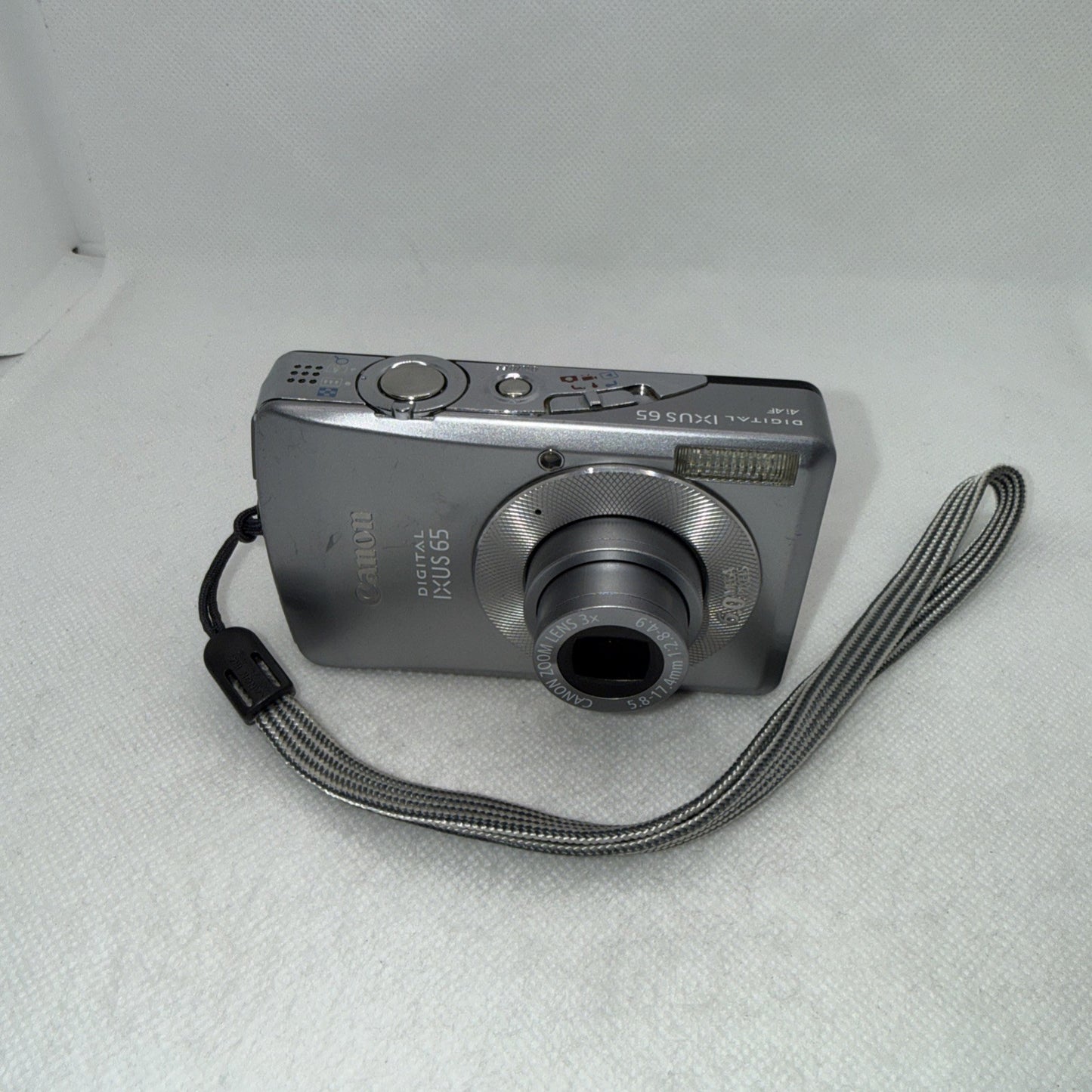 Canon IXUS 65 6.0MP Digital Camera Tested Plus Charger Battery 2GB SD Card2