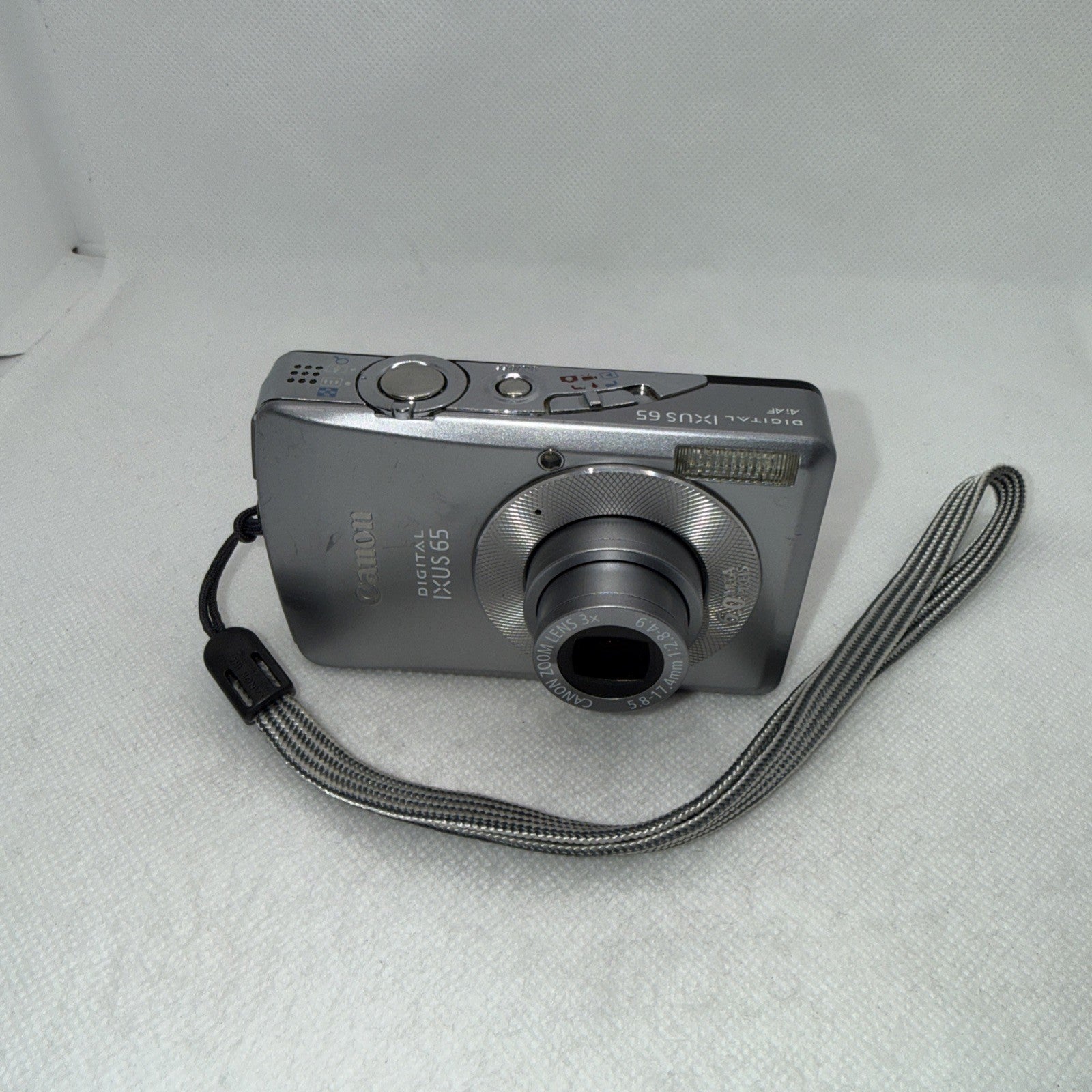 Canon IXUS 65 6.0MP Digital Camera Tested Plus Charger Battery 2GB SD Card2