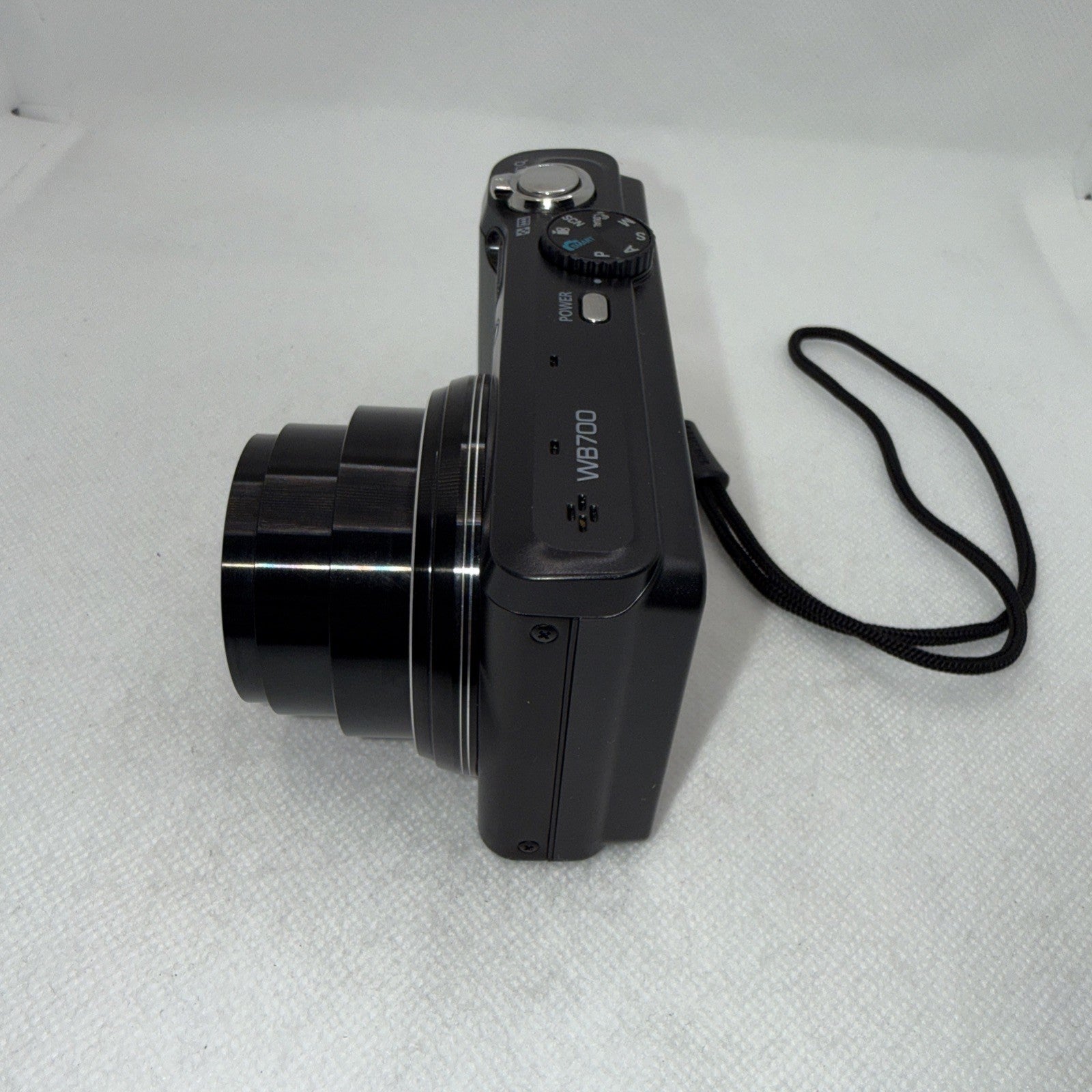 Y2K Digicam Samsung WB700 Digital Camera 14.2MP Tested + Charger Battery 16GB6