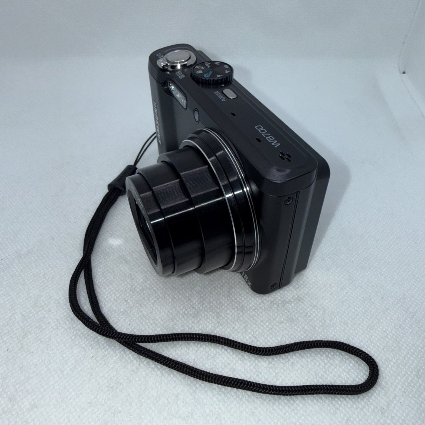 Y2K Digicam Samsung WB700 Digital Camera 14.2MP Tested + Charger Battery 16GB3