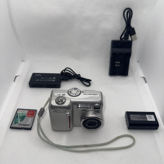 Nikon COOLPIX 775 2.0MP 3x Zoom Retro Digital Camera + Charger, Battery, Memory0