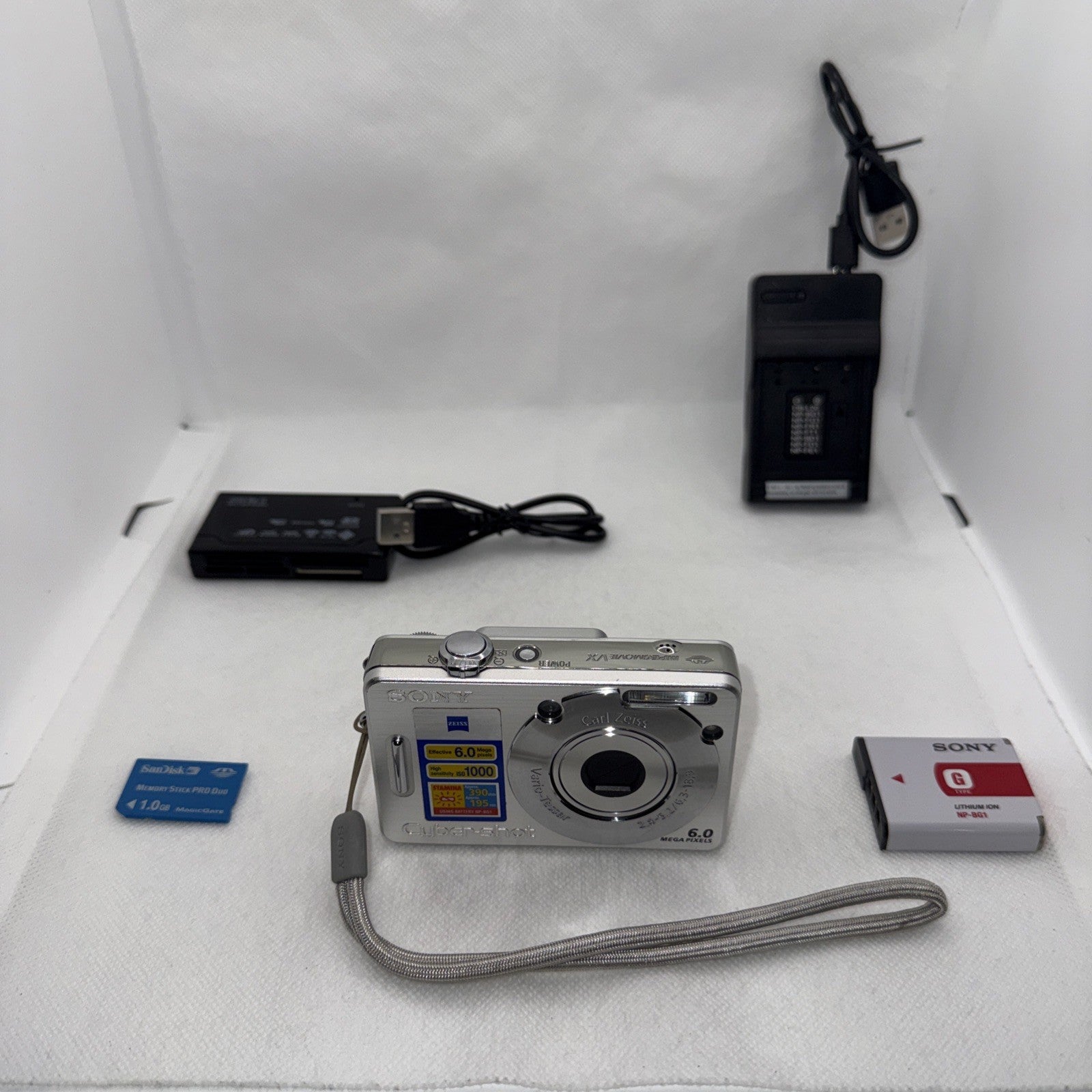 Y2K Digicam Sony Cyber-Shot DSC-W50 6.0MP Digital Camera Tested + Accessories0