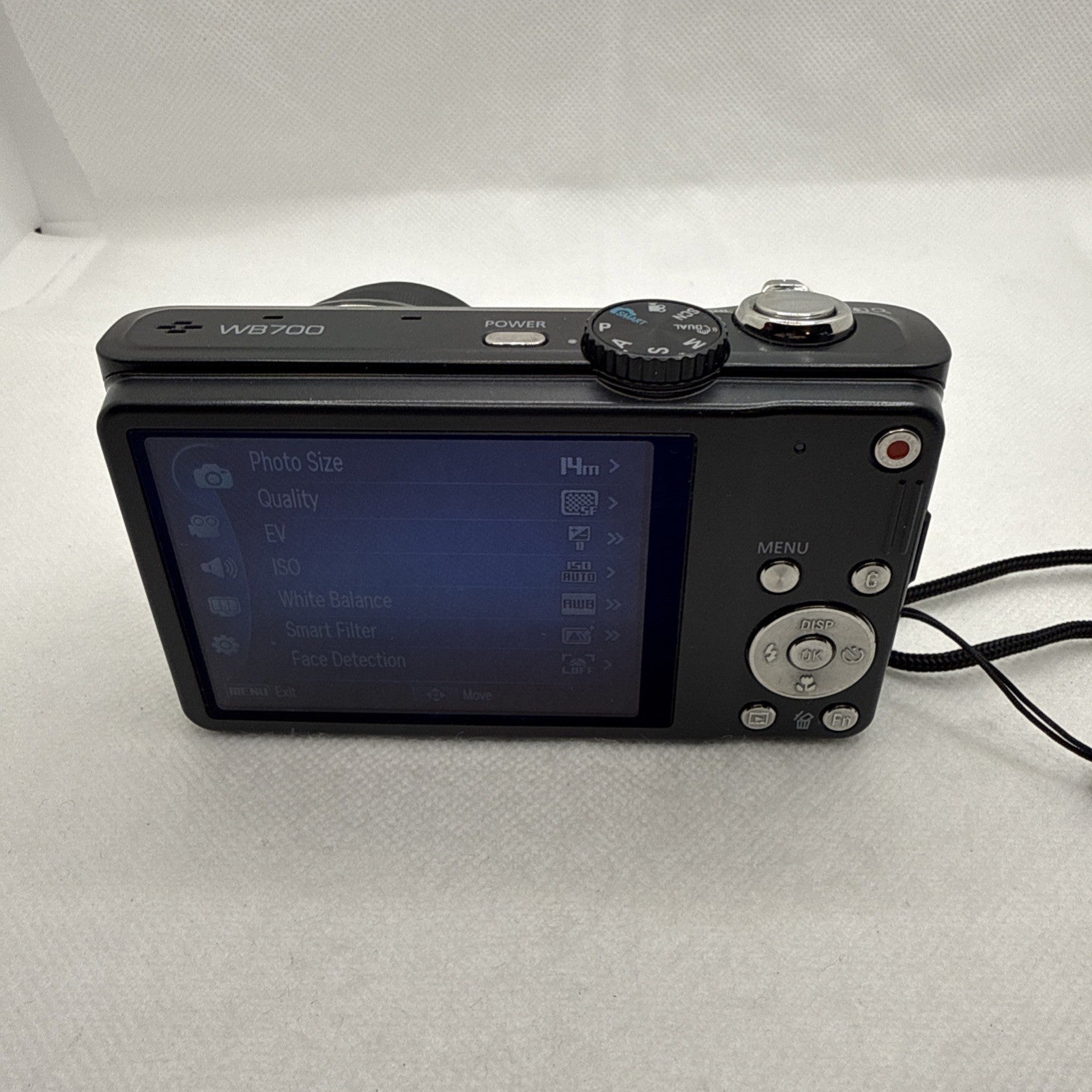 Y2K Digicam Samsung WB700 Digital Camera 14.2MP Tested + Charger Battery 16GB4