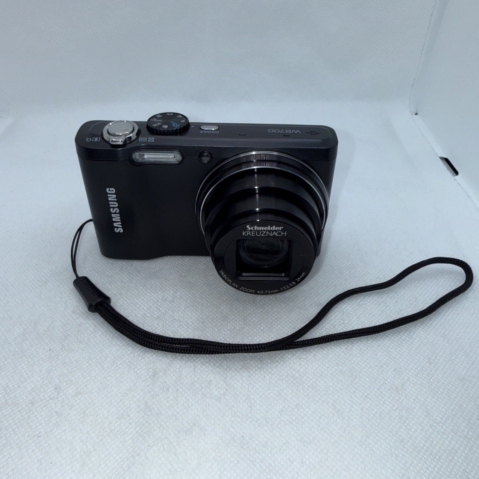 Y2K Digicam Samsung WB700 Digital Camera 14.2MP Tested + Charger Battery 16GB2