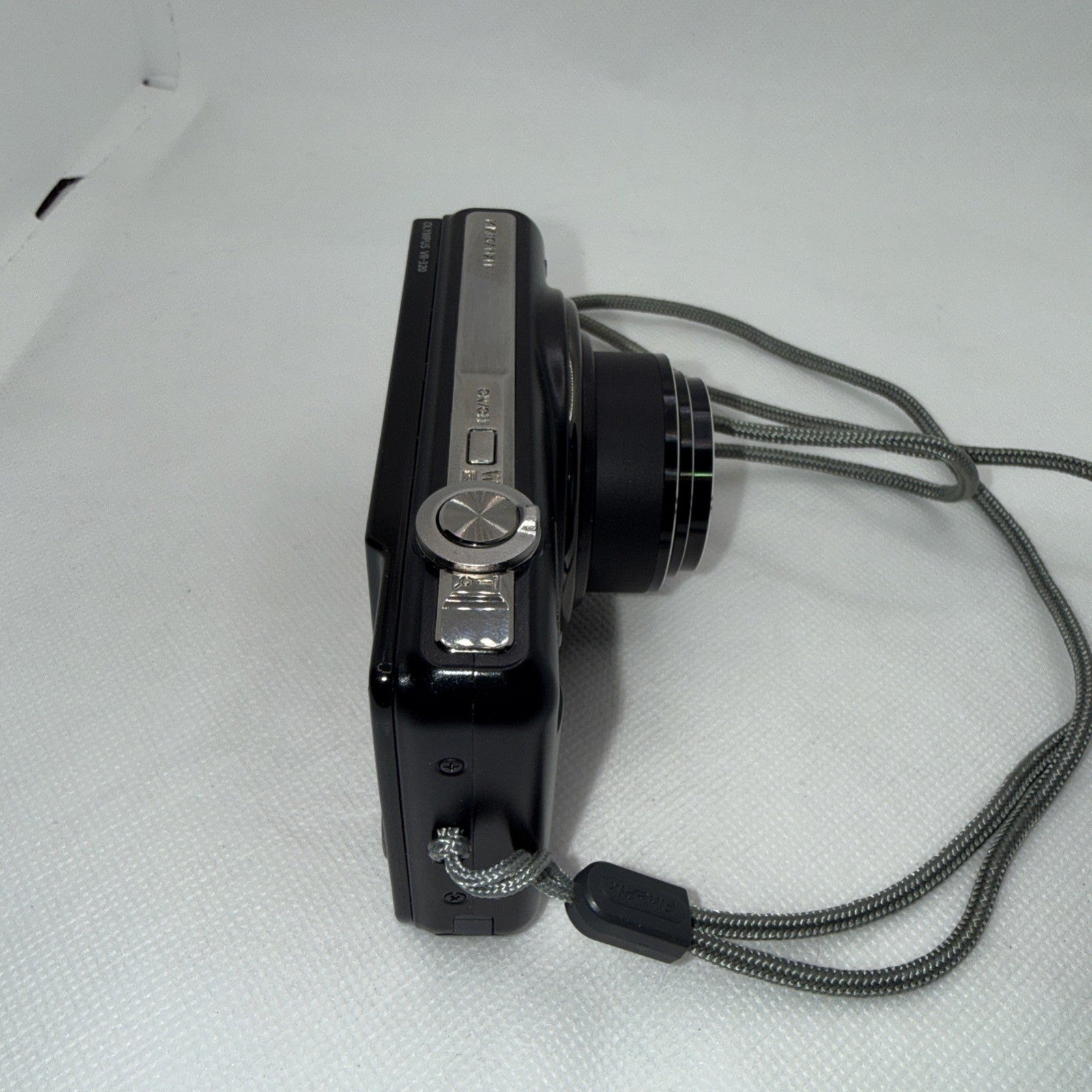 Olympus VR-320 14.1MP Digital Camera Tested Plus Charger Battery and 4GB SD7