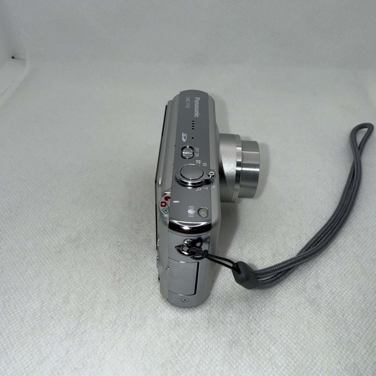 Panasonic Digital Camera Lumix DMC FX8 5MP Tested Plus Charger Battery SD Card7