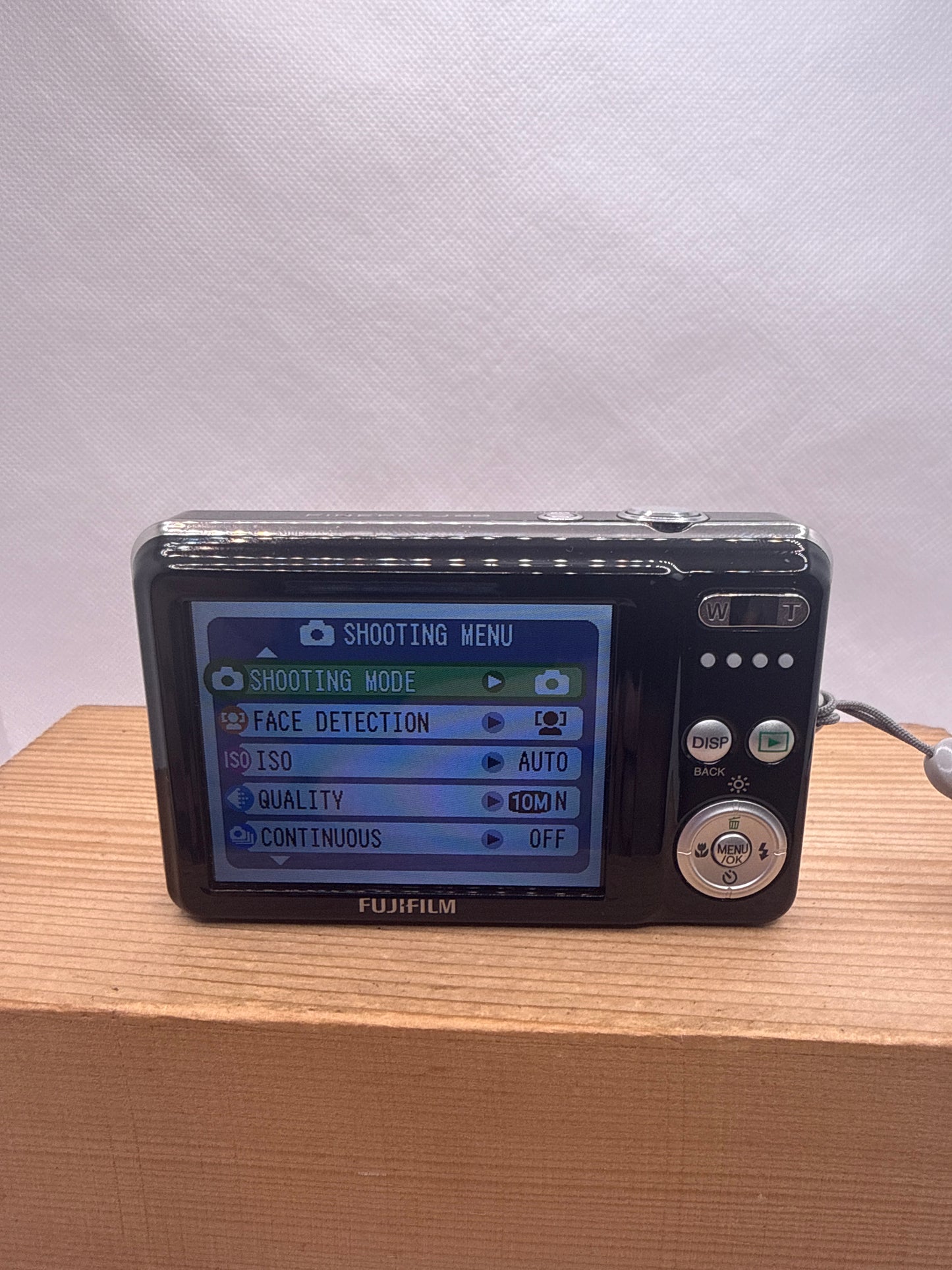 Fujifilm J28 10.2MP Digital Camera Tested Working + Charger Cable Battery & 4GB SD Memory Card