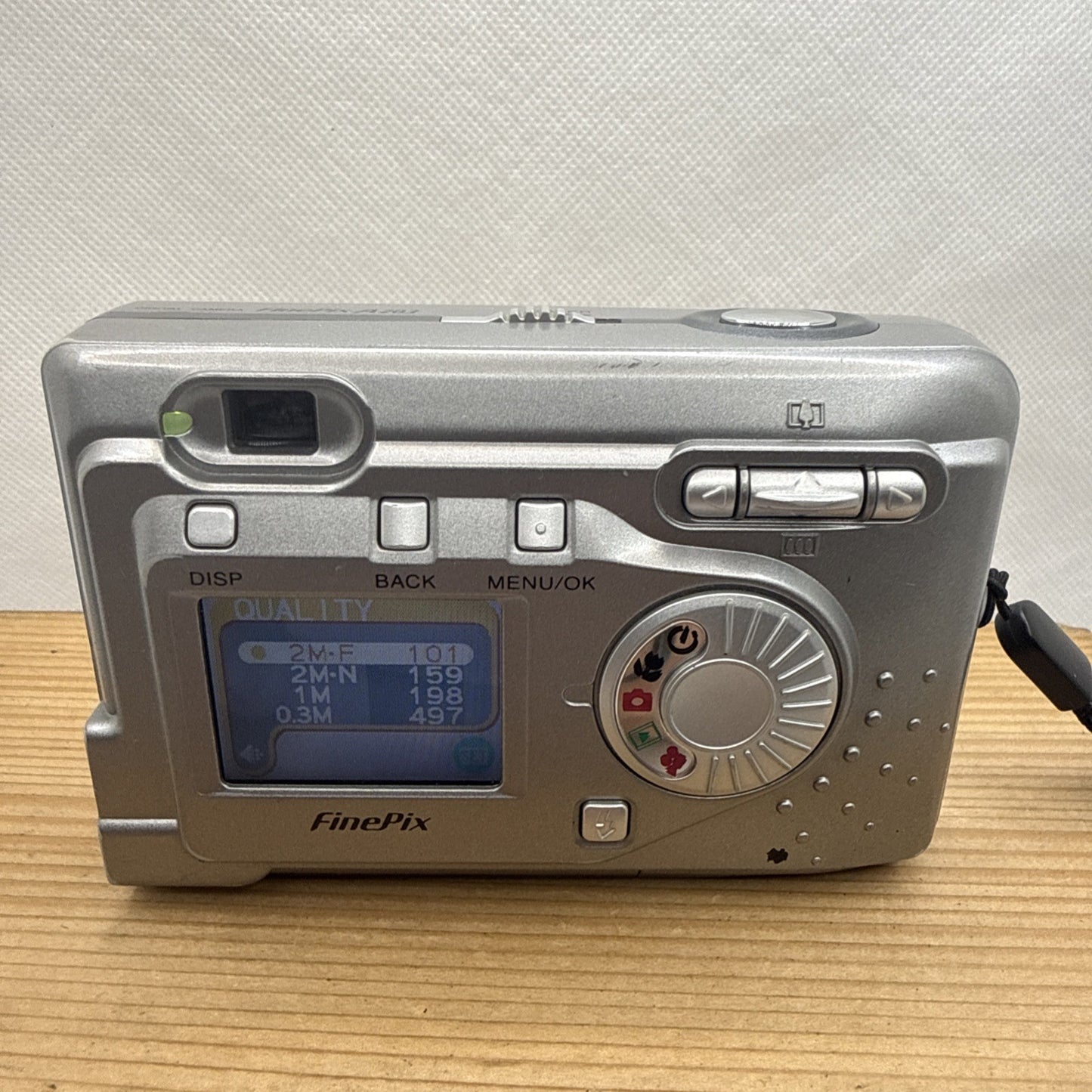 Fujifilm FinePix A203 2.0MP Compact Digital Camera + XD Card & Accessories Retro