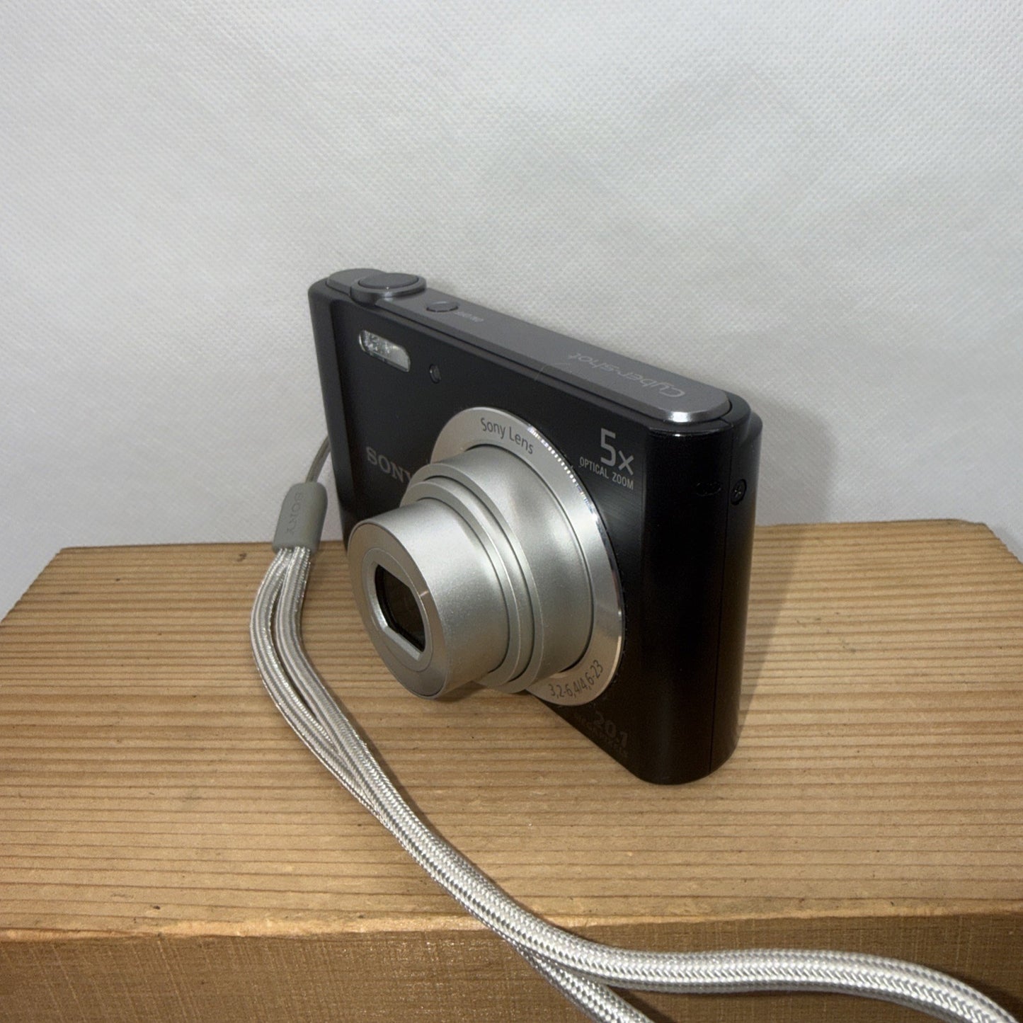 Sony Cybershot DSC-W800 20.1MP Digital Camera Tested + Charger Battery 4GB Case