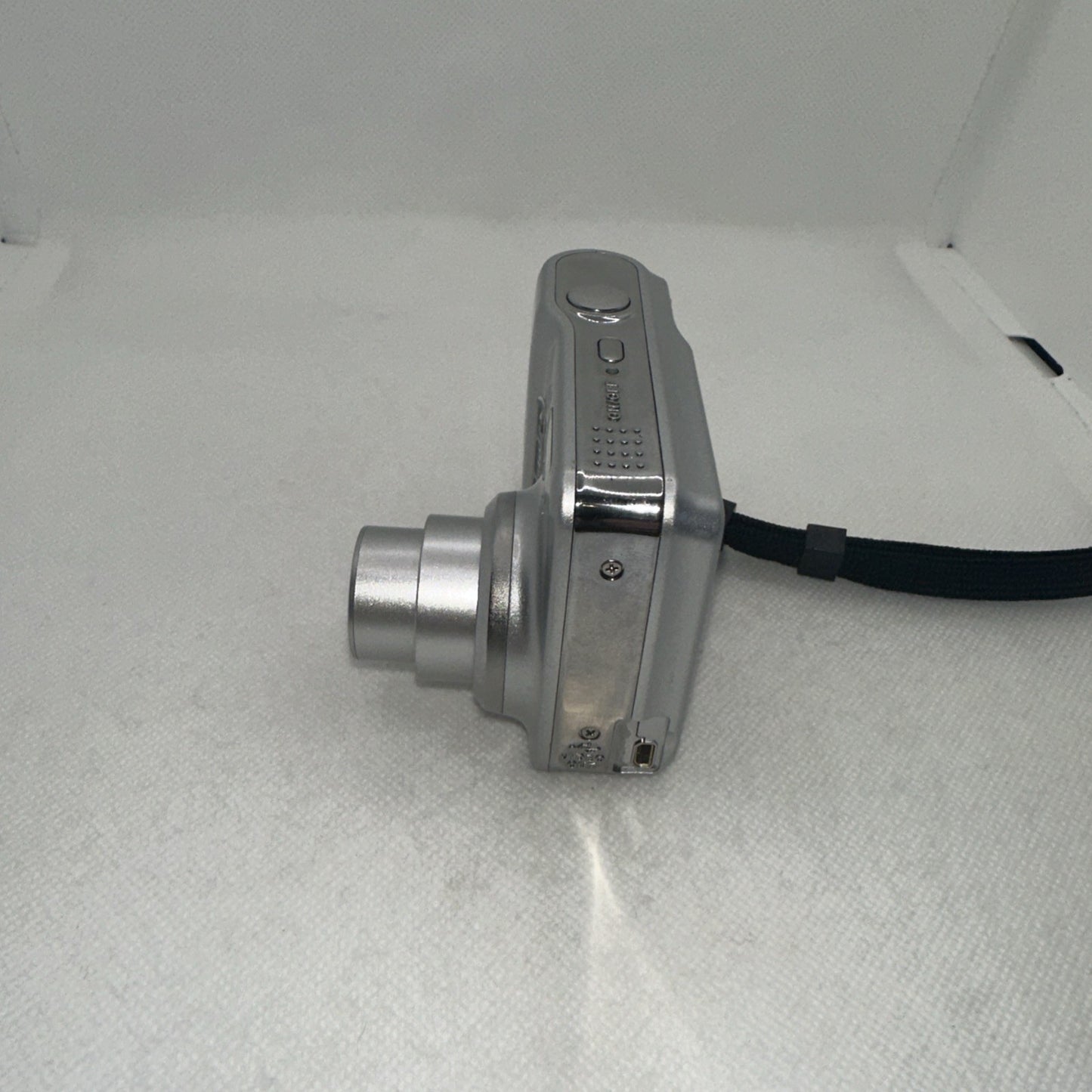 Retro Nikon Coolpix L4 4MP Digital Camera Tested Plus Charger Battery 2GB SD6