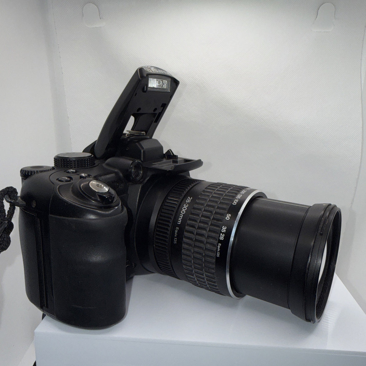 Digital Bridge Camera Fujifilm FinePix S9500 9MP Tested + Charger Batteries 2GB
