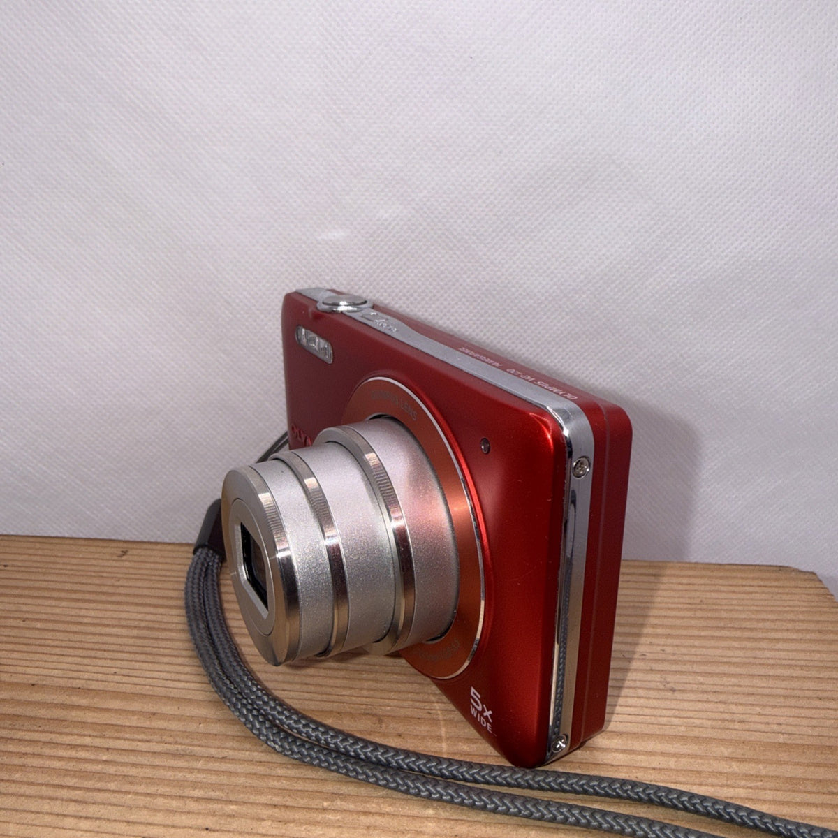 Olympus Digital Camera VG-120 14MP Red Tested + Charger Battery 4GB SD Card