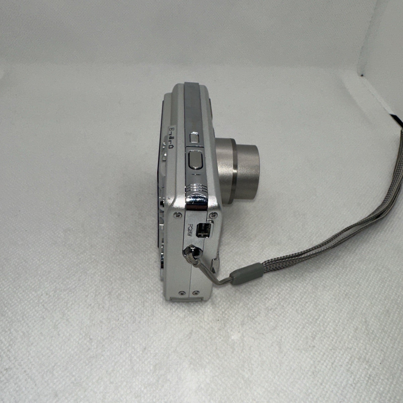 Hitachi Digital Camera HDC-756e 7.1MP Tested Plus Charger Battery 2GB SD & Case7