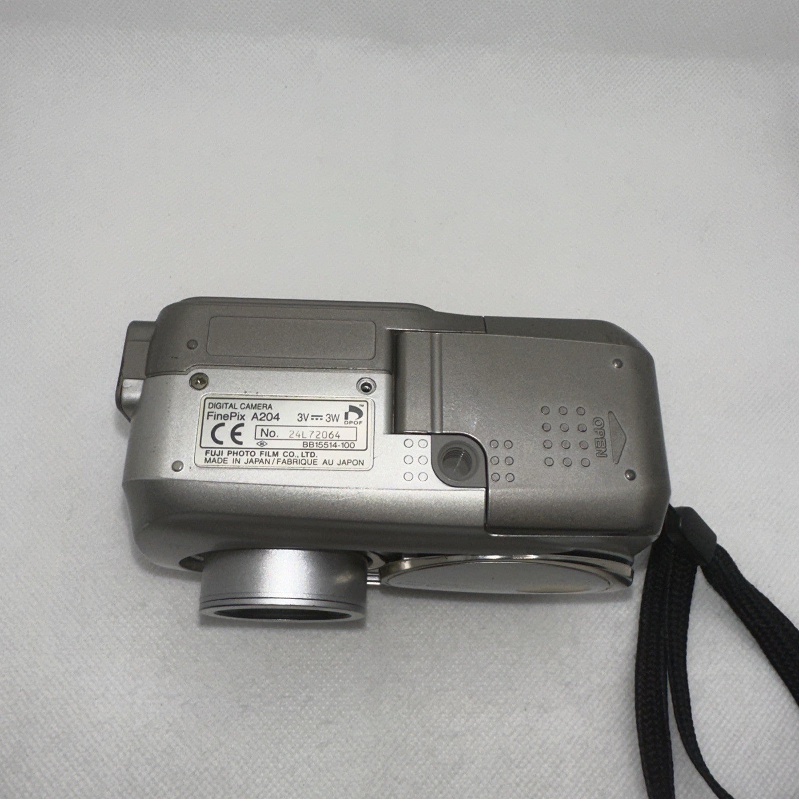 Vintage Digital Camera Fujifilm FinePix A204 2.0MP Tested + Accessories Retro8