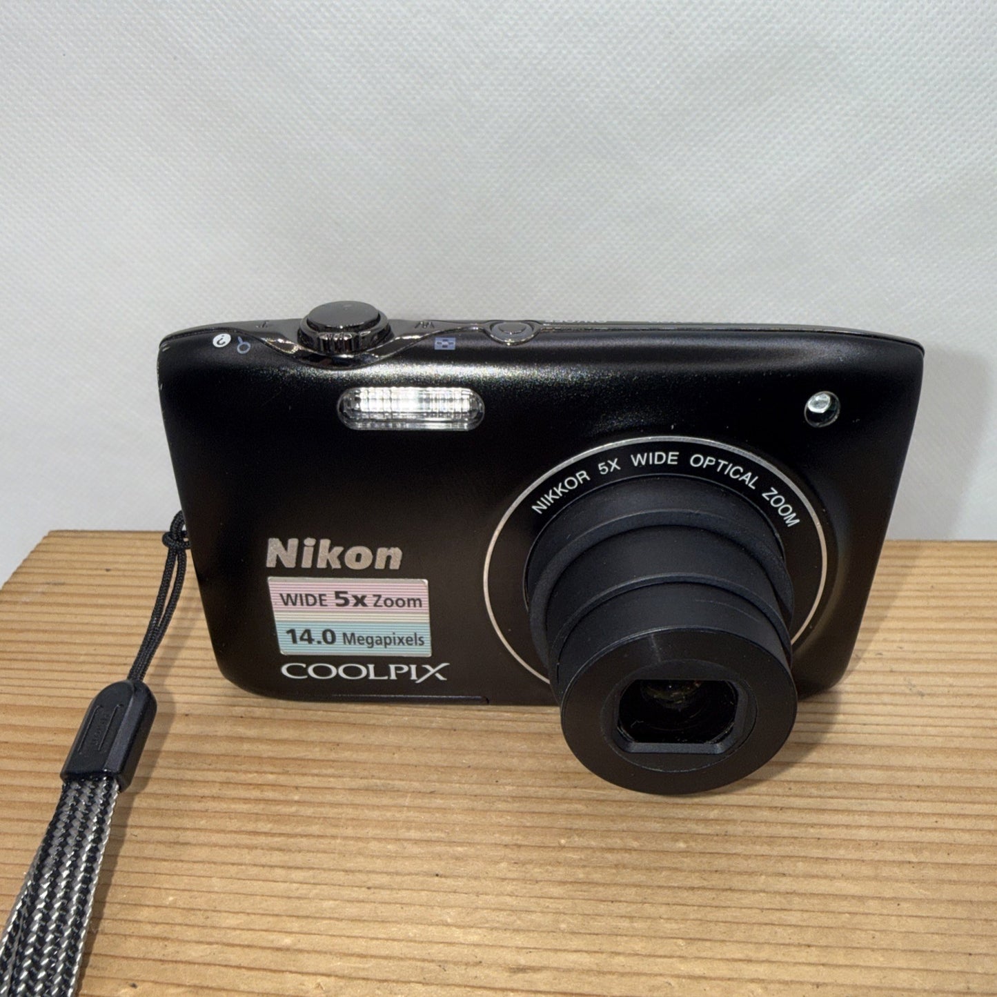 Nikon Coolpix S3100 14MP Digital Camera Tested + Charger Battery 4GB SD Card