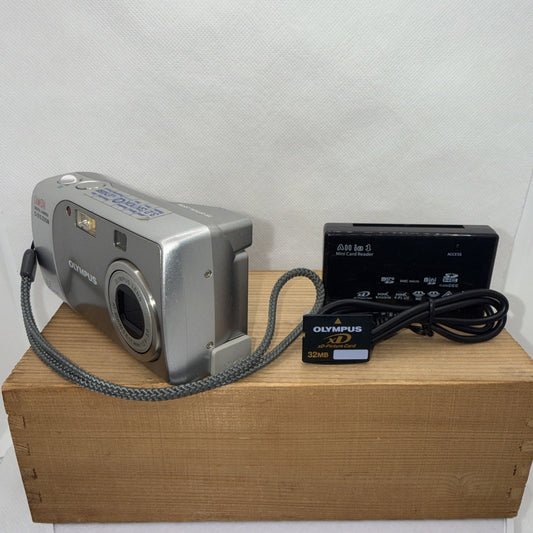 Olympus Digital Camera Camedia C-310 Zoom 3.2MP Silver Tested