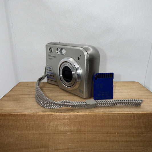 HP Photosmart M425 5MP CCD Sensor Digital Camera Tested + 2GB SD Memory Card Y2K