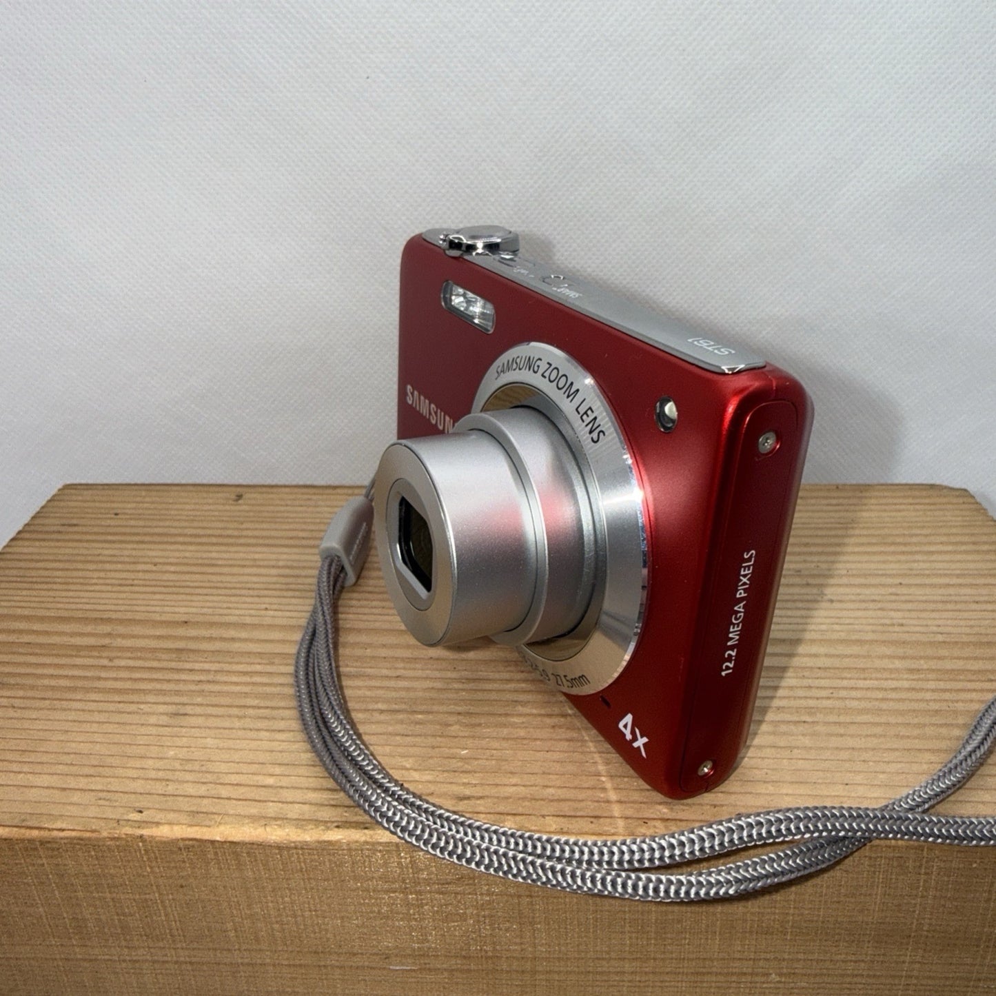 Samsung ST61 12.2MP Red Compact Digital Camera Tested + Charger Battery 4GB SD